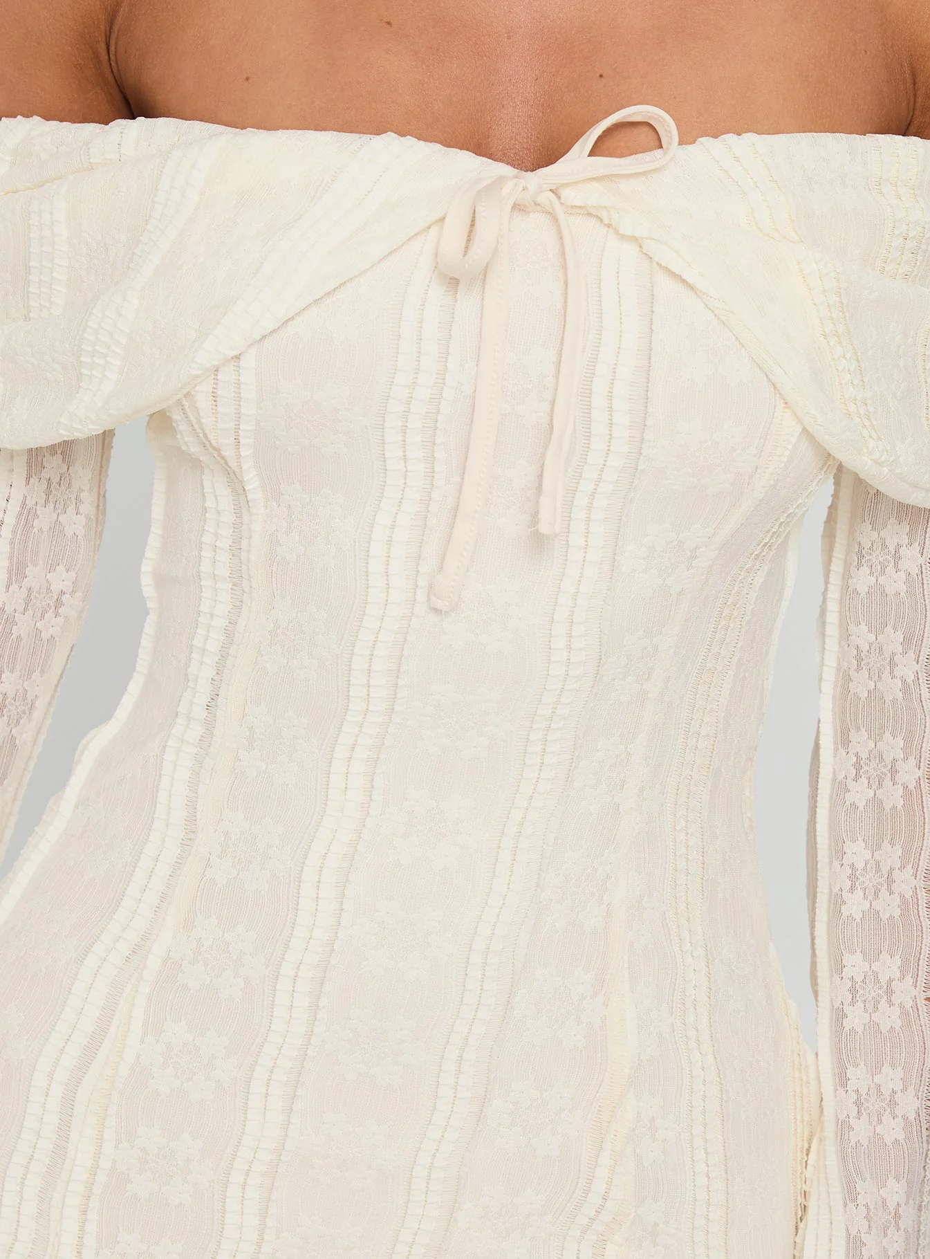 Colettie Long Sleeve Mini Dress Cream - TREBLEV