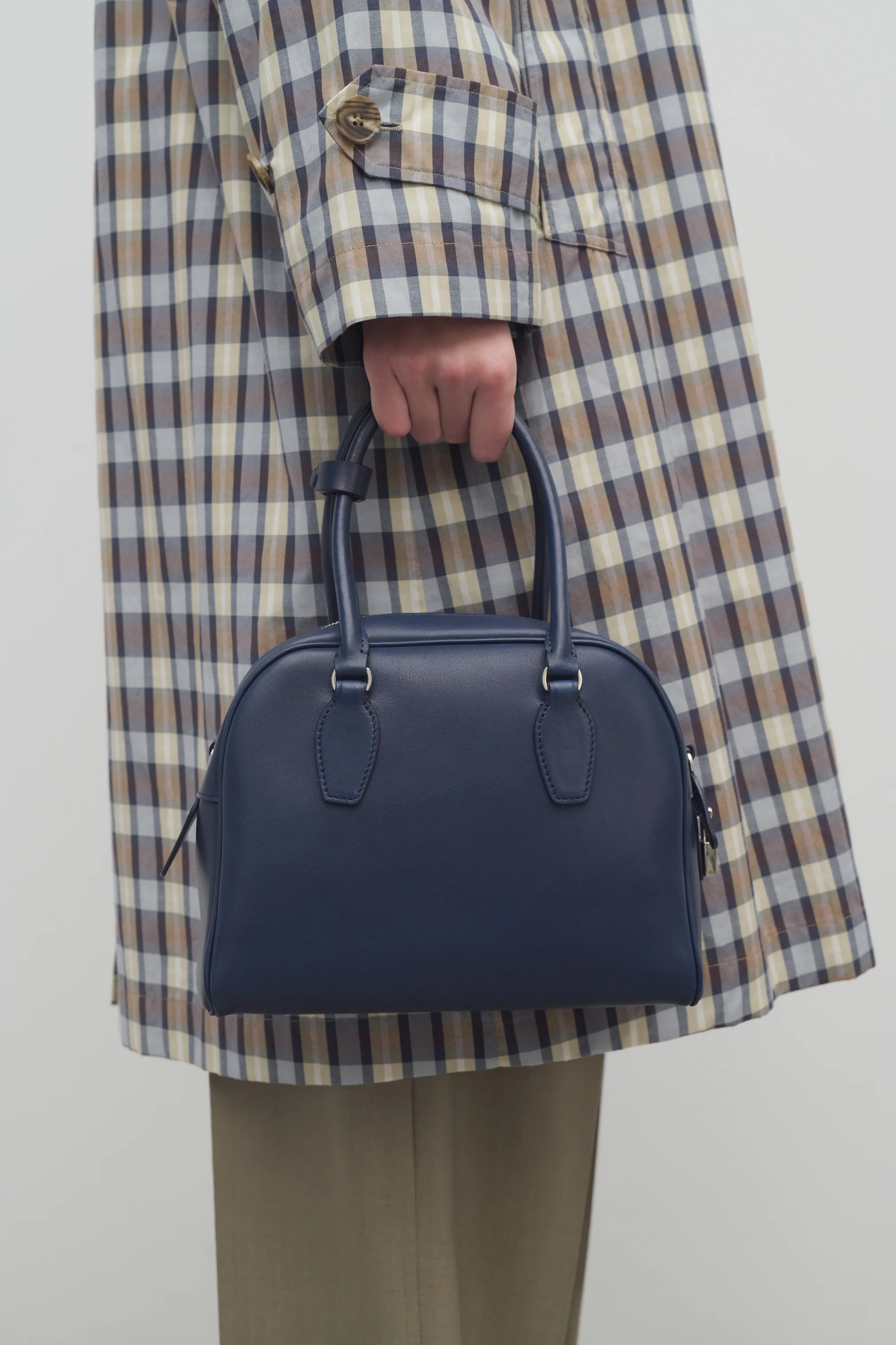 India 10.00 Bag in Leather - XNAUWBI