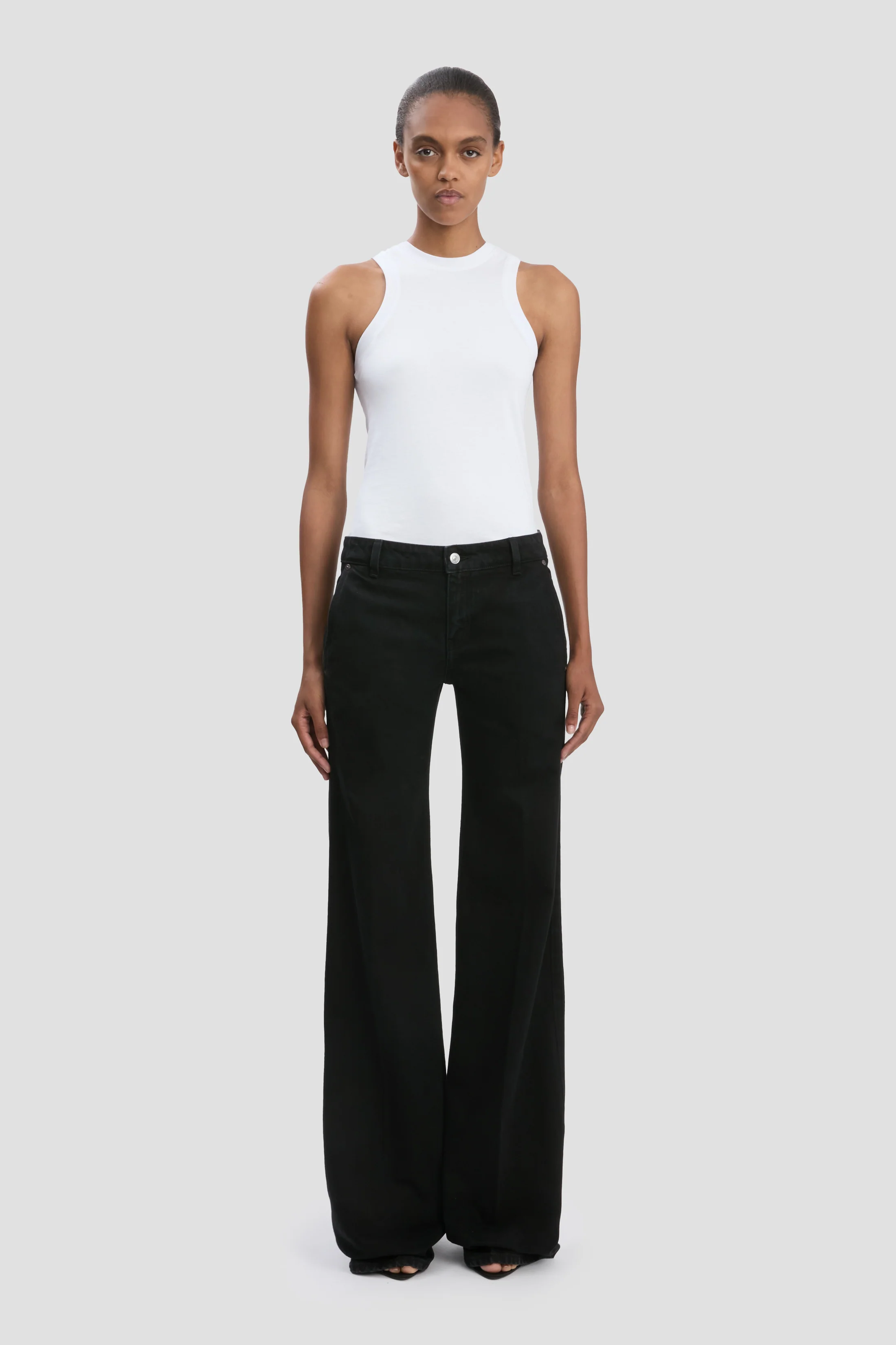 Gigi Jean In Washed Black - XNAUWBI
