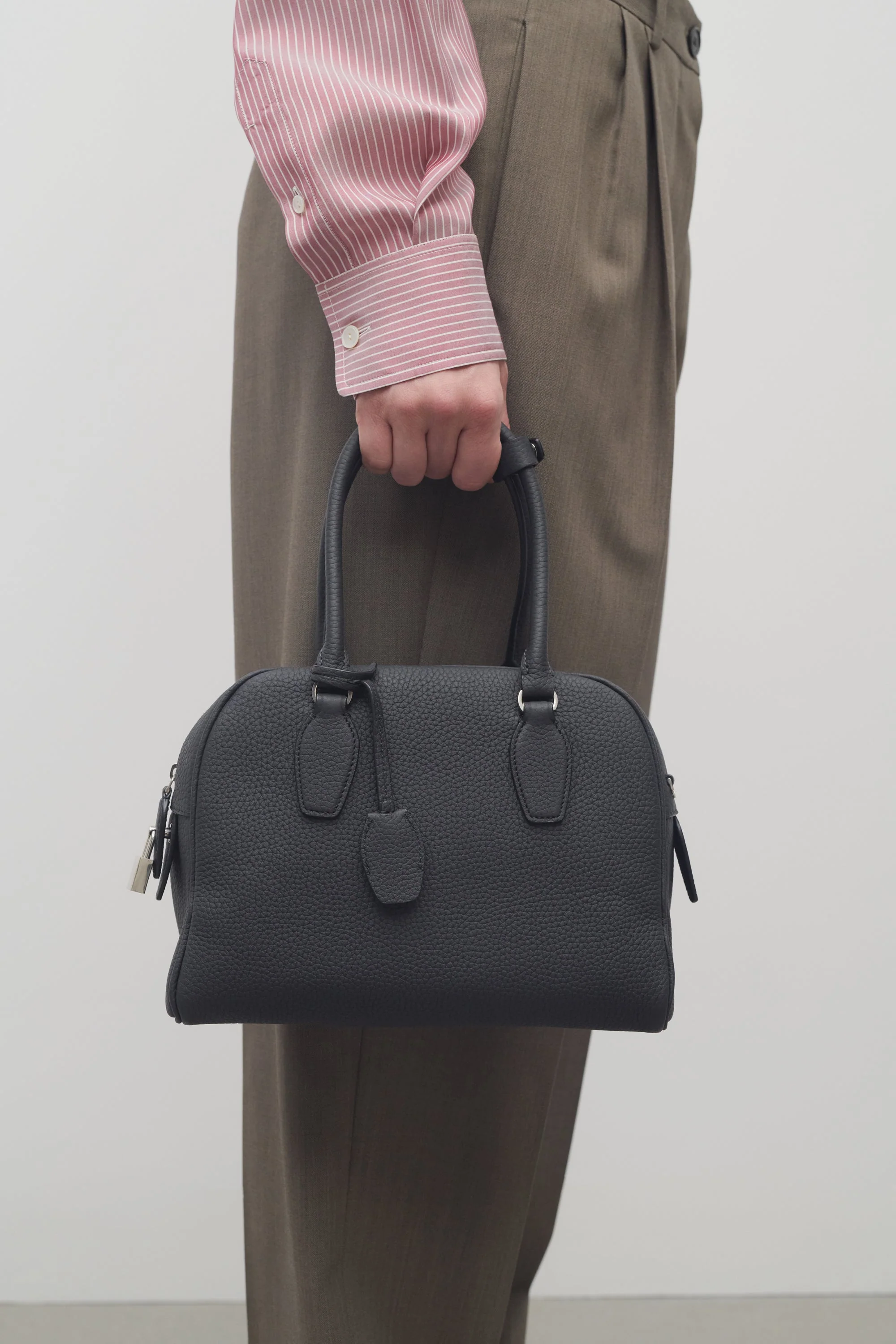 India 10.00 Bag in Leather - XNAUWBI