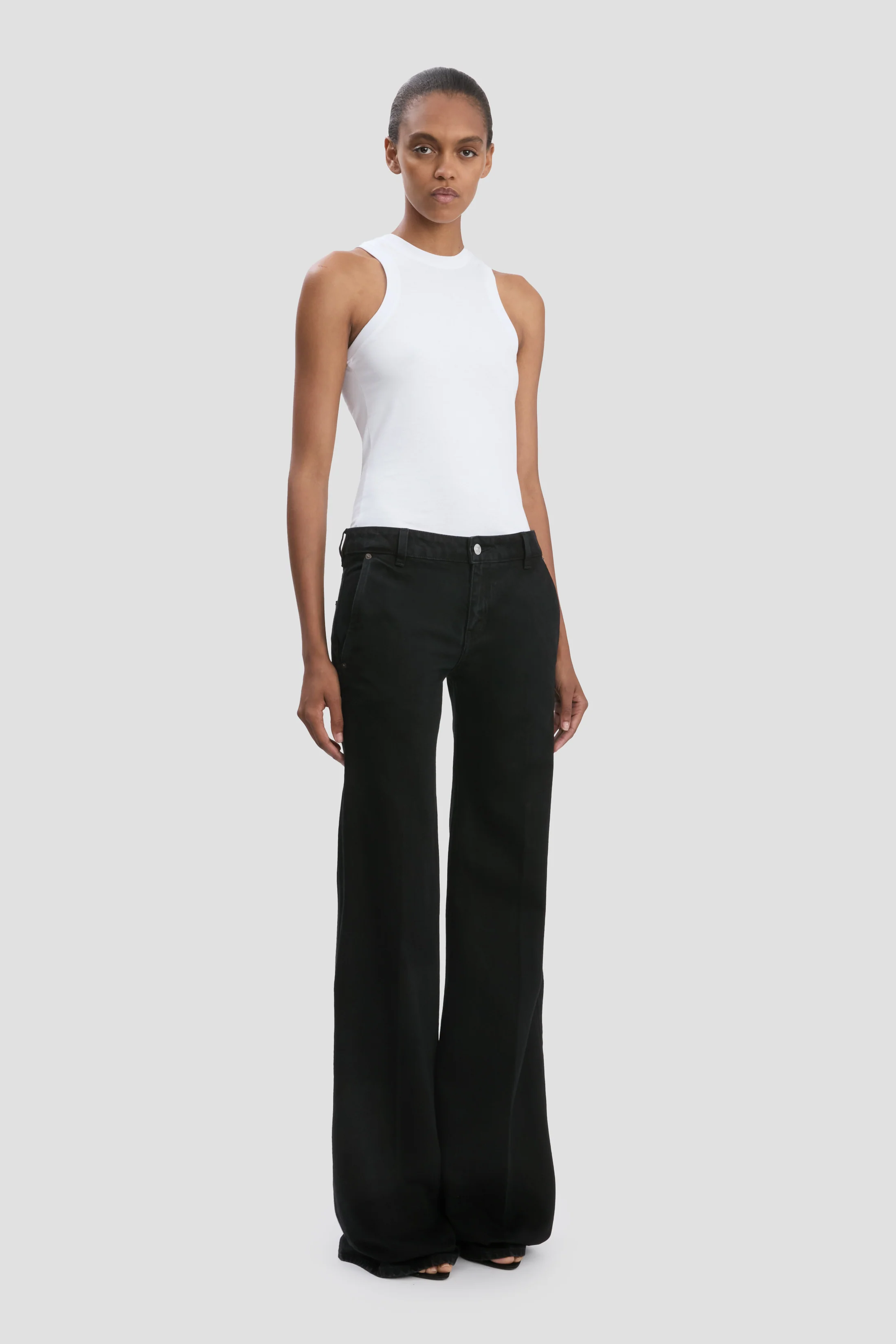 Gigi Jean In Washed Black - XNAUWBI