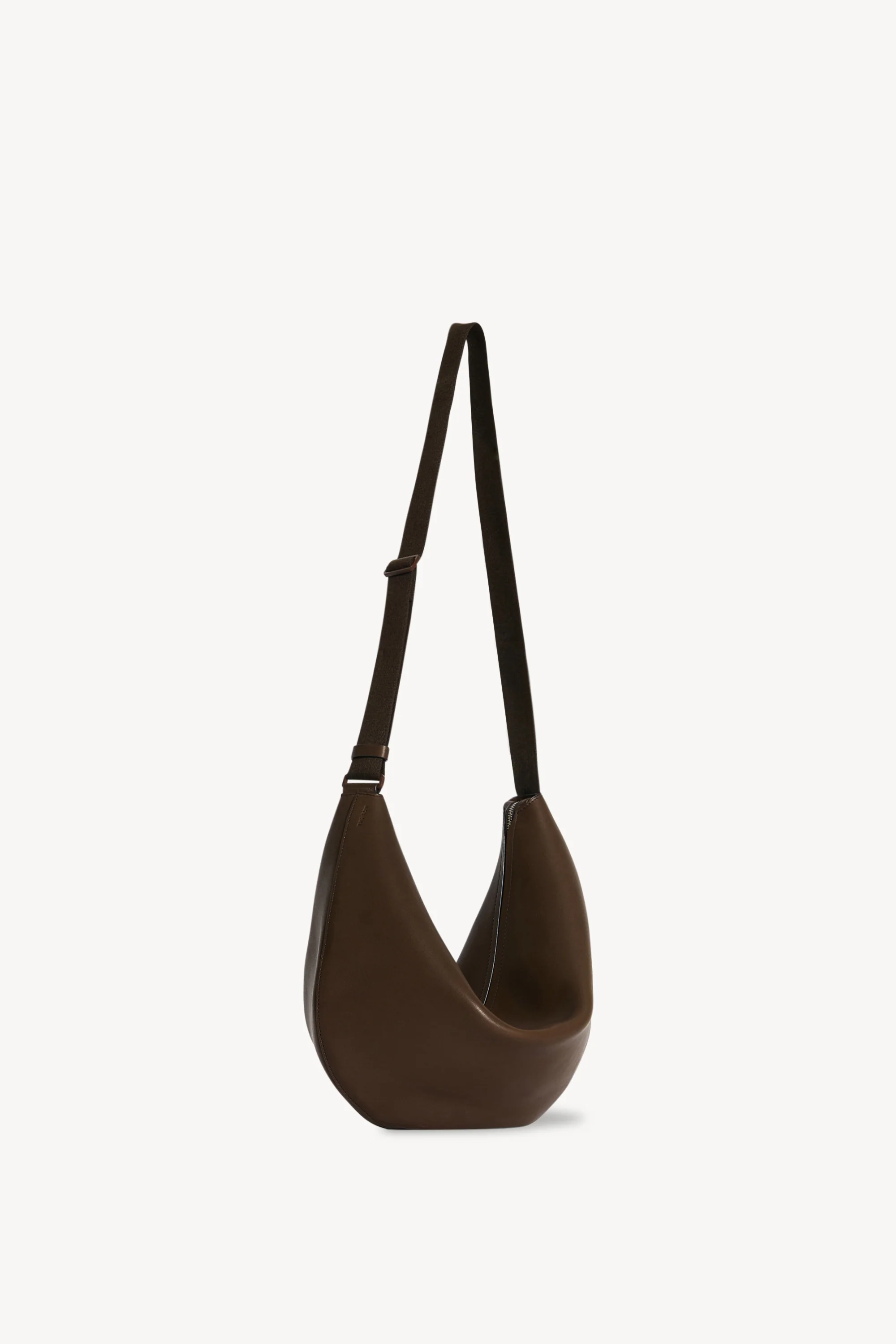 Crossbody Crescent Bag in Leather - XNAUWBI