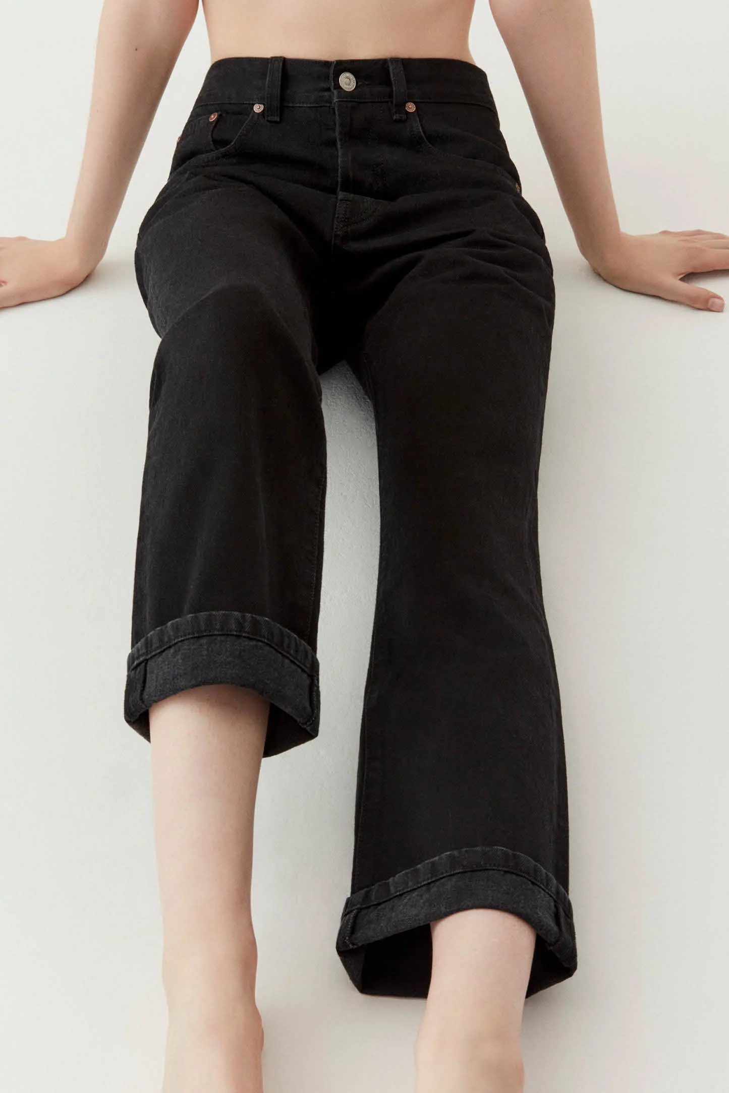 Victoria Jean In Washed Black - XNAUWBI