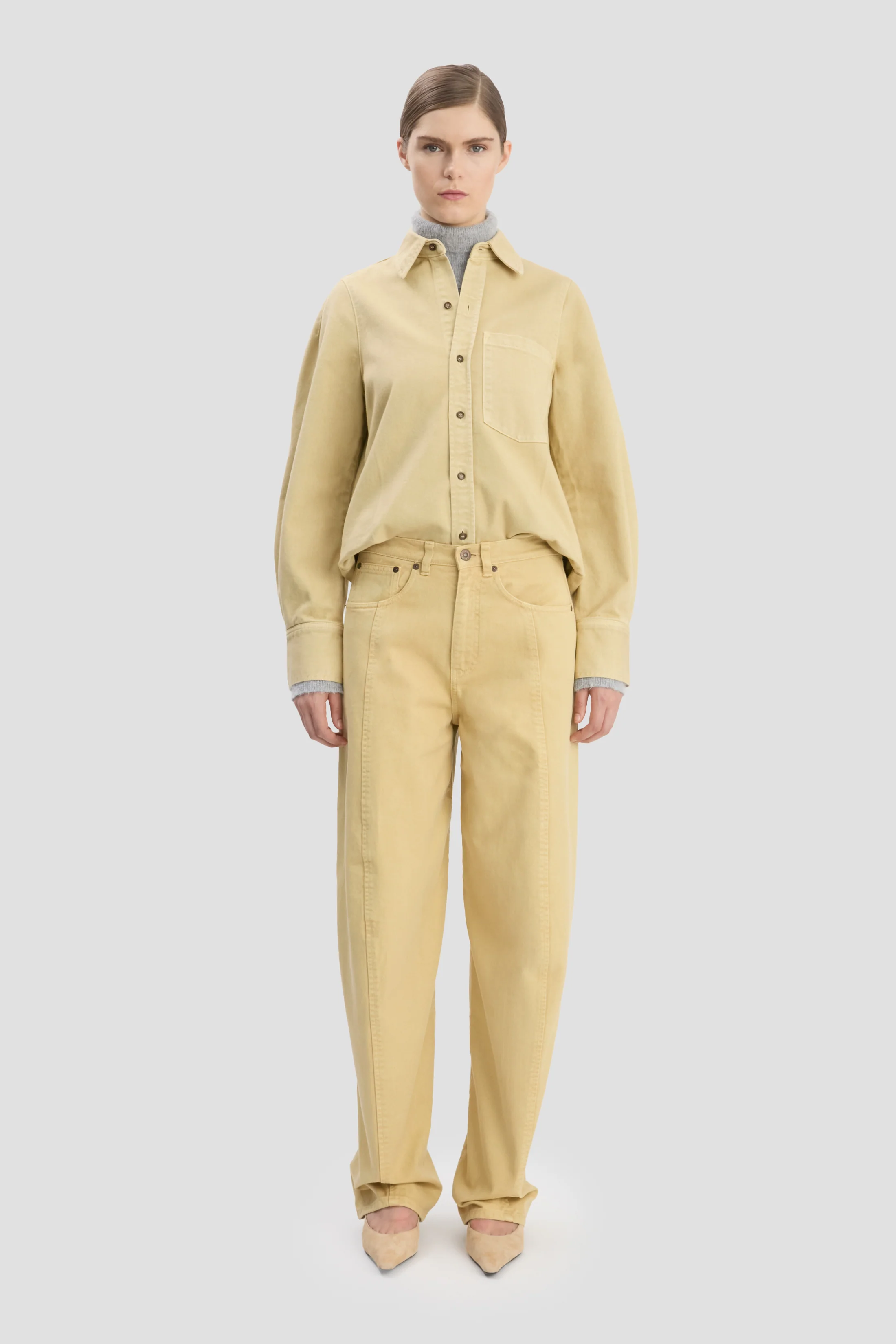 Curved Leg Jean In Butter Yellow - XNAUWBI