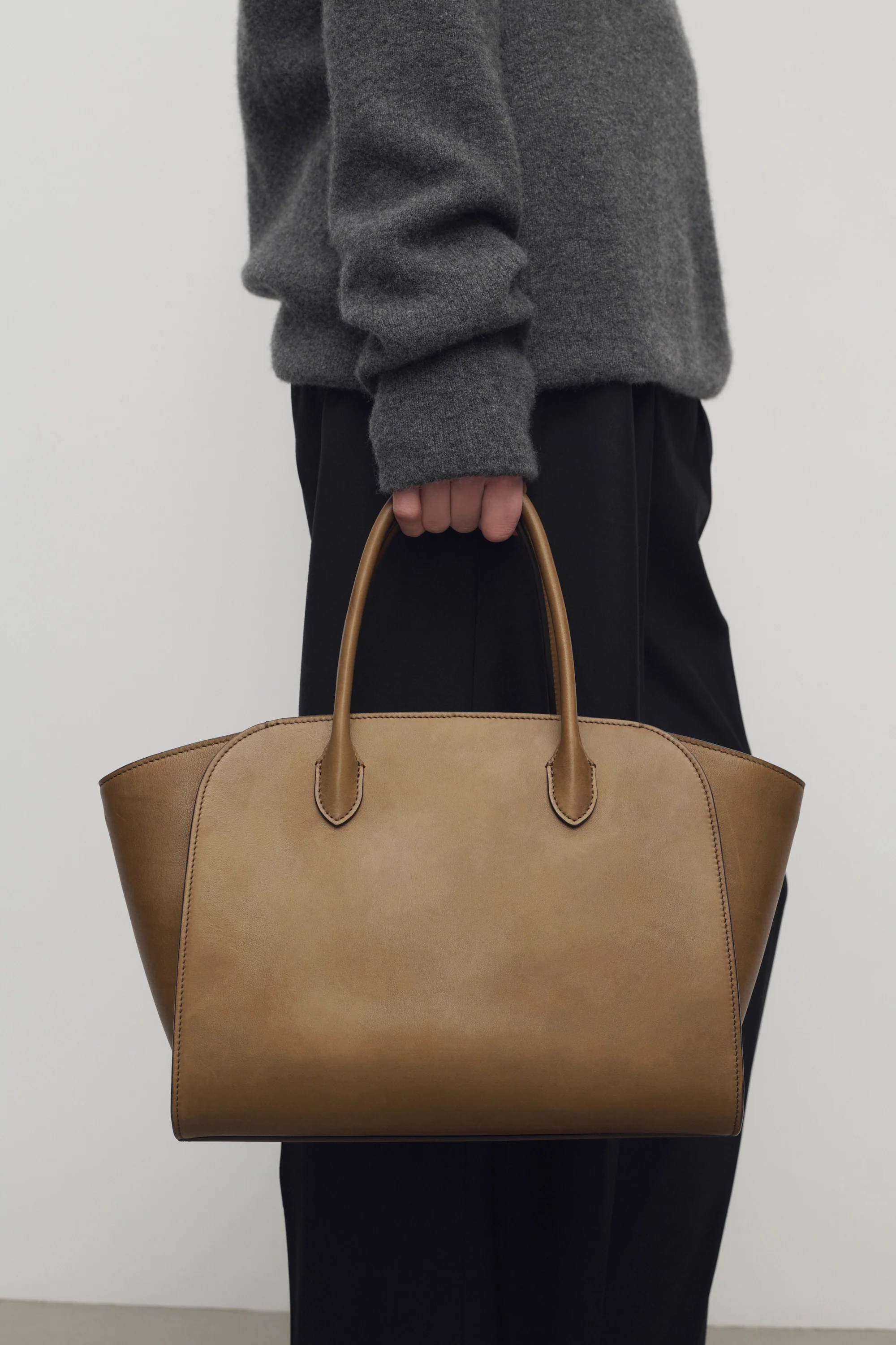 Marlo 12 Bag in Leather - XNAUWBI