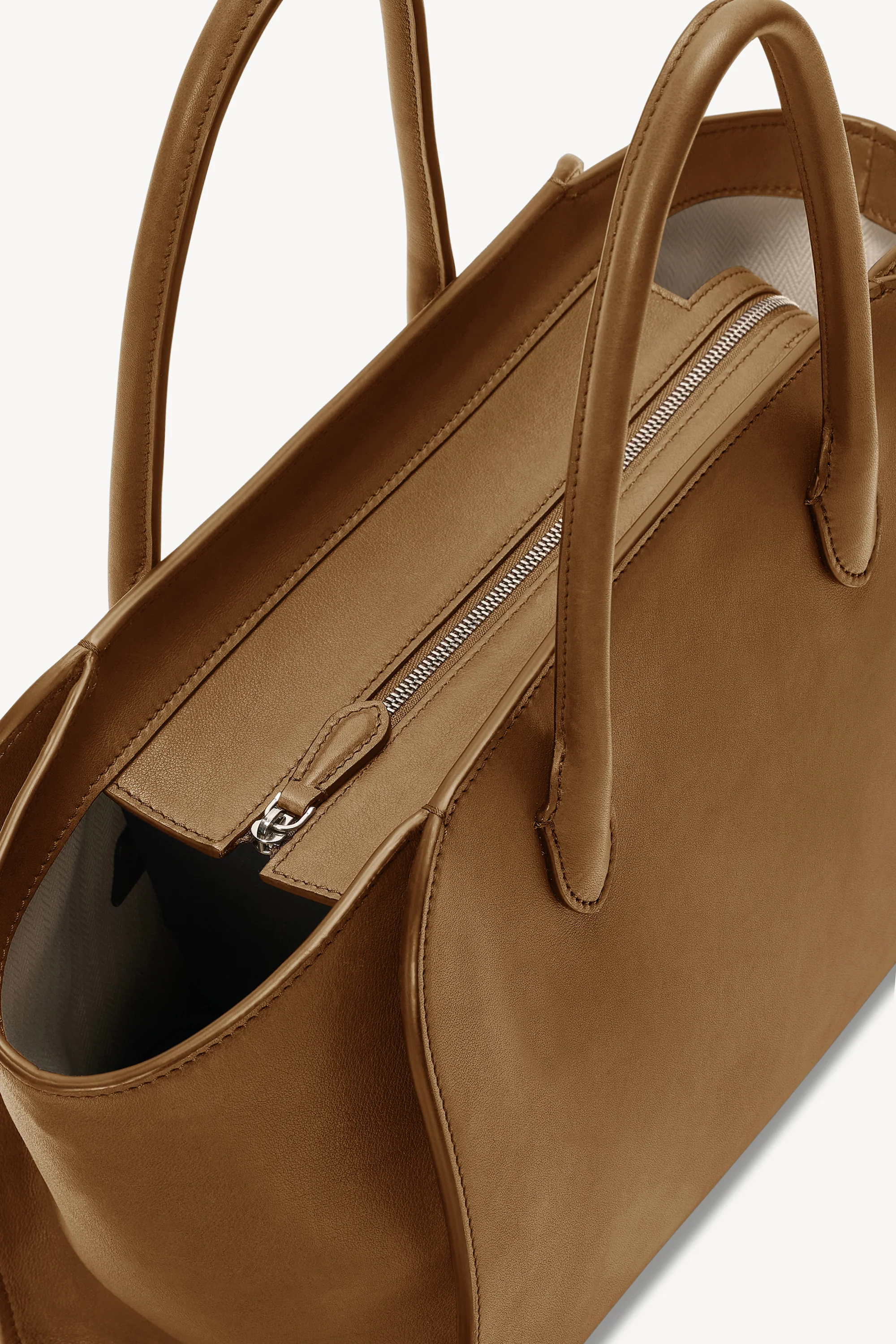 Marlo 12 Bag in Leather - XNAUWBI