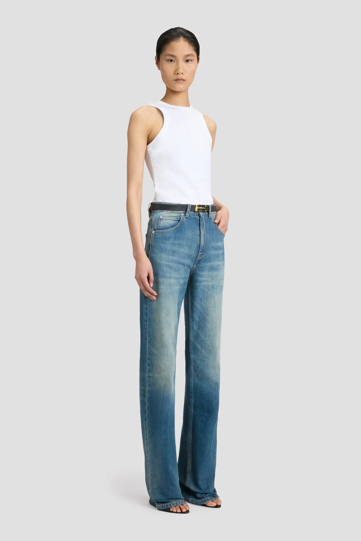 Tank Top In White - XNAUWBI