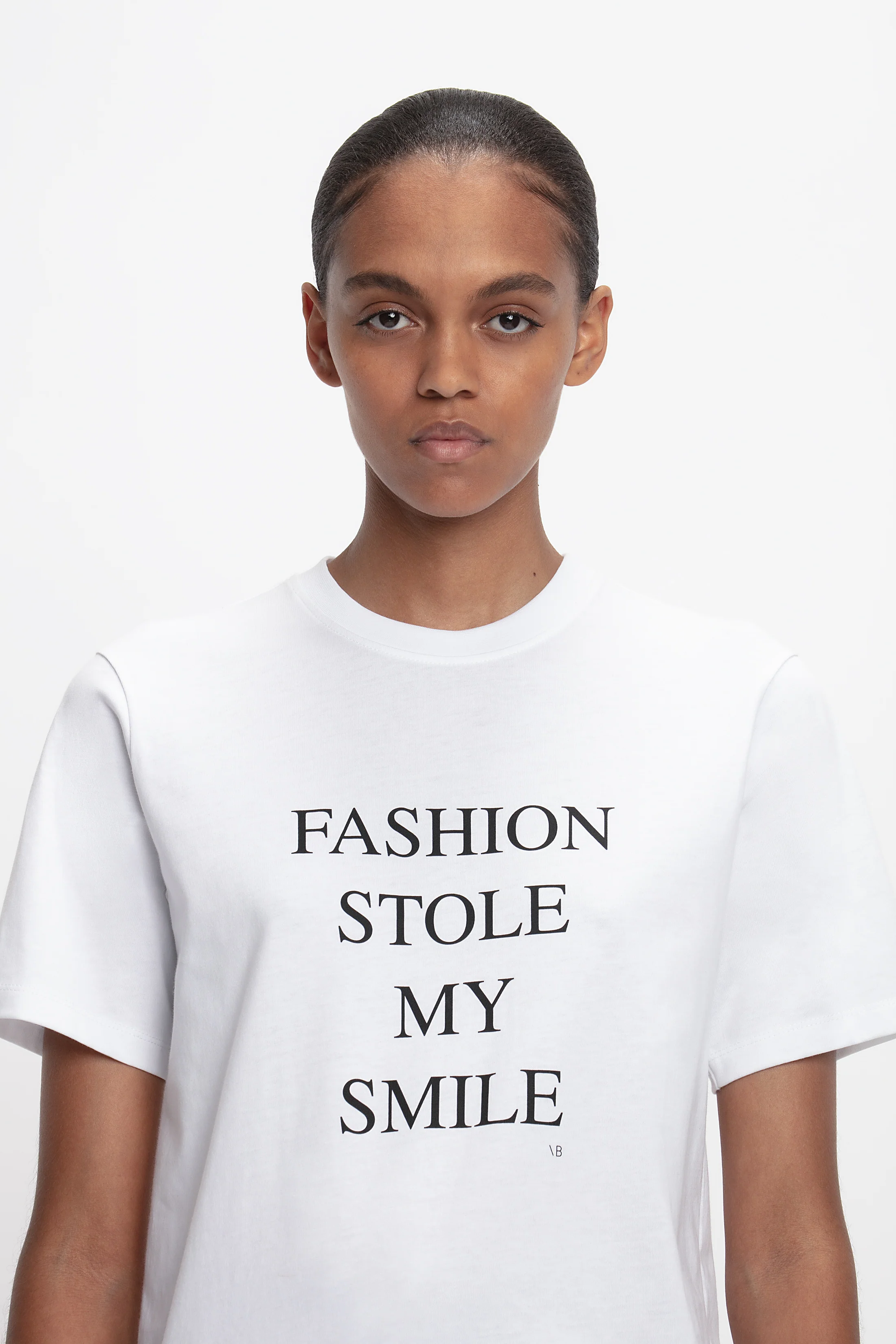 Slogan Tee In White Fashion Stole My Smile - XNAUWBI