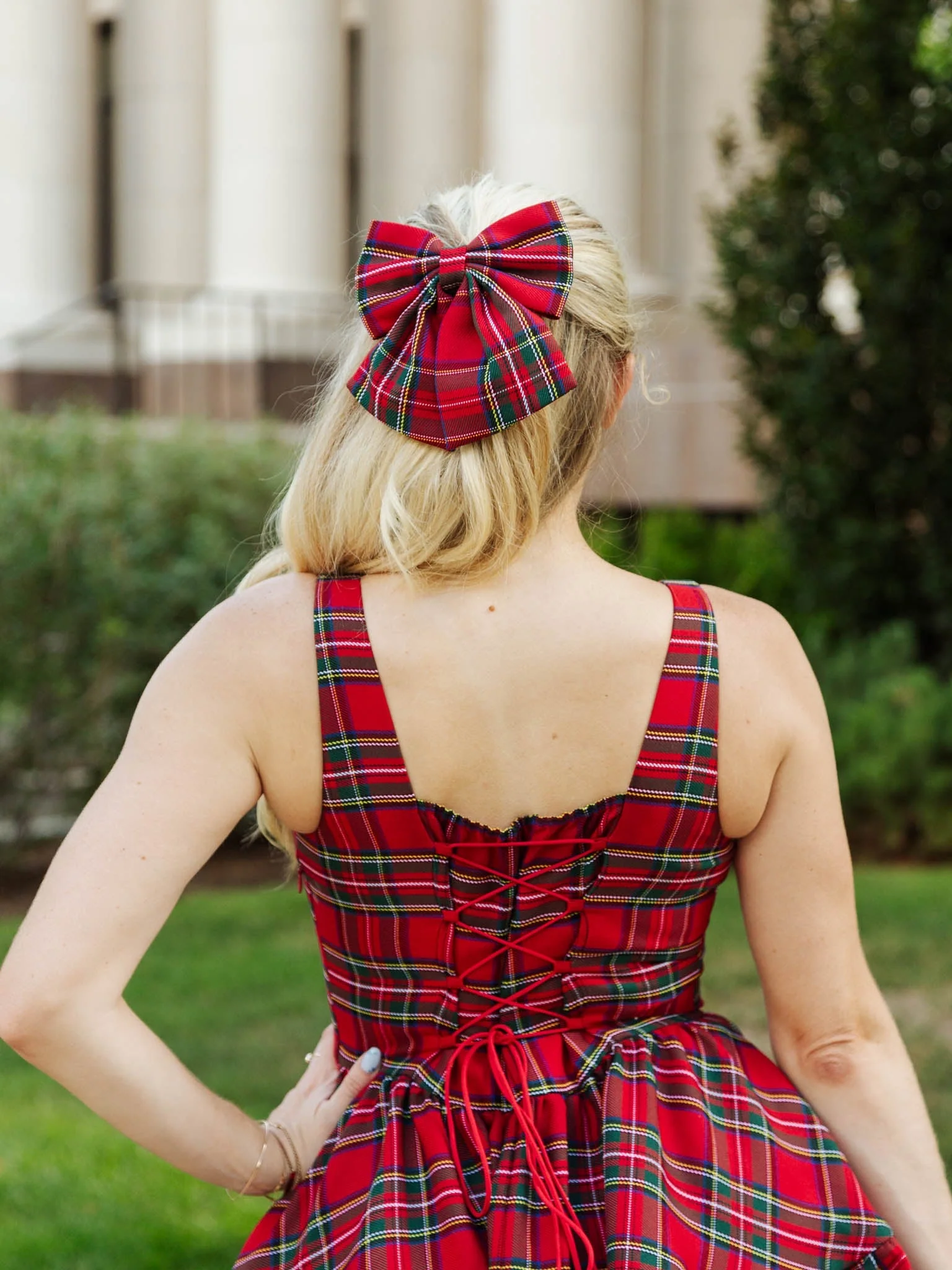 Hair Bow in Red Plaid - XNAUWBI