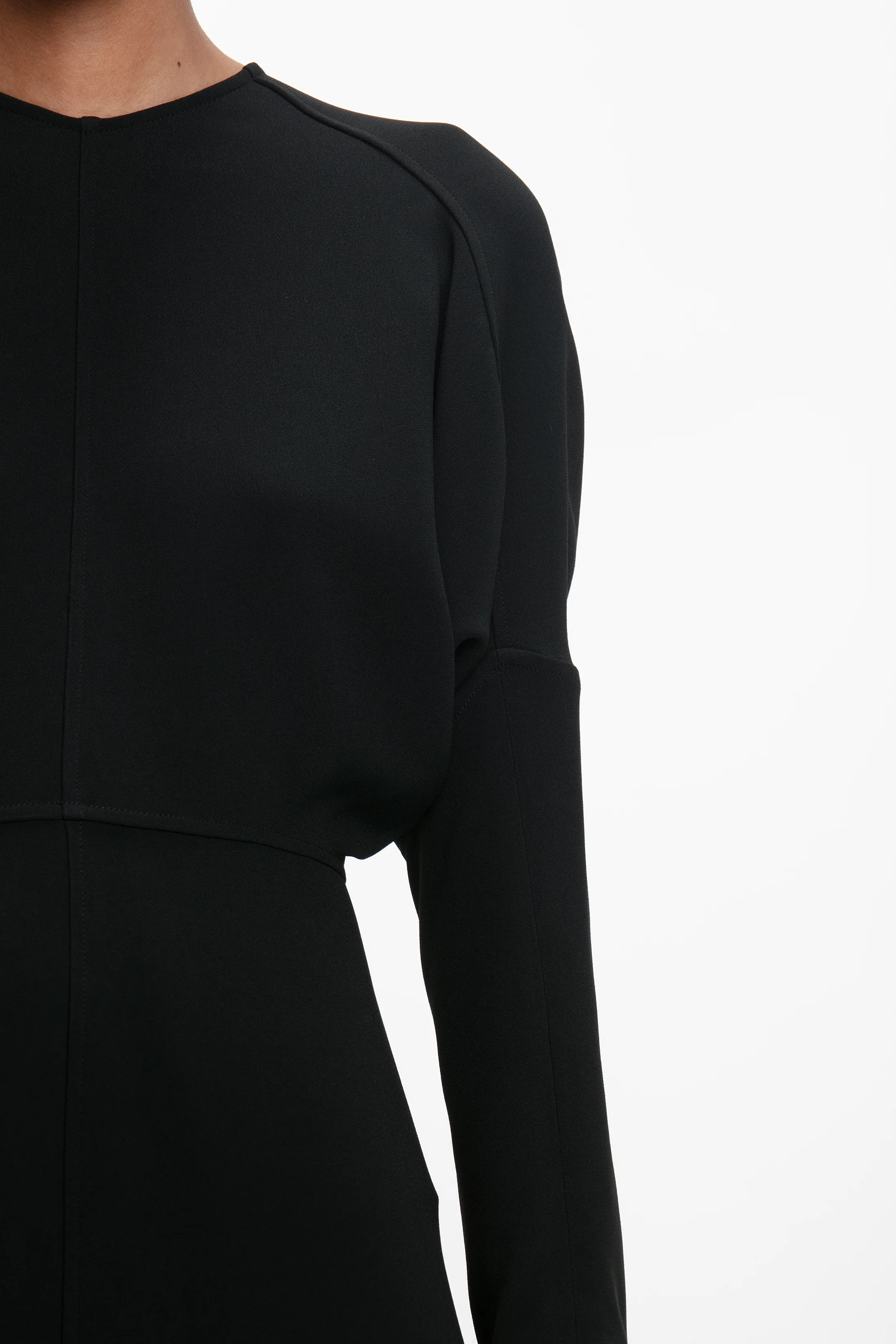 Dolman Midi Dress in Black - XNAUWBI