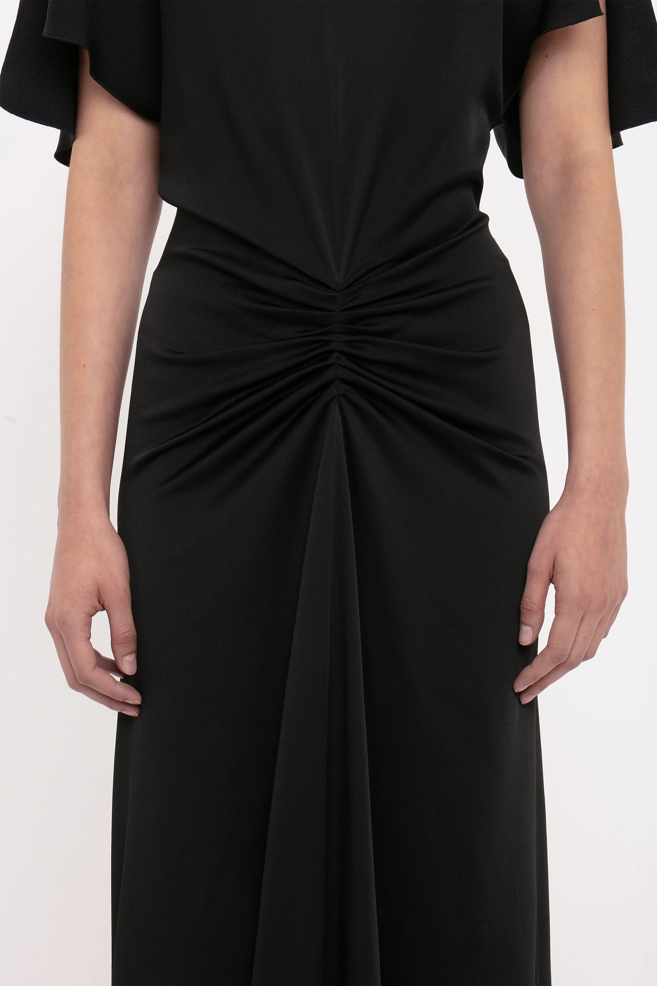 Isabella Gown In Black - XNAUWBI