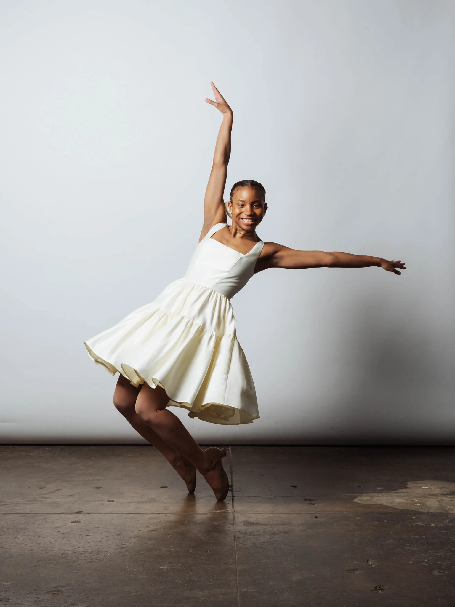 Dream Dress in Odette Ivory - XNAUWBI