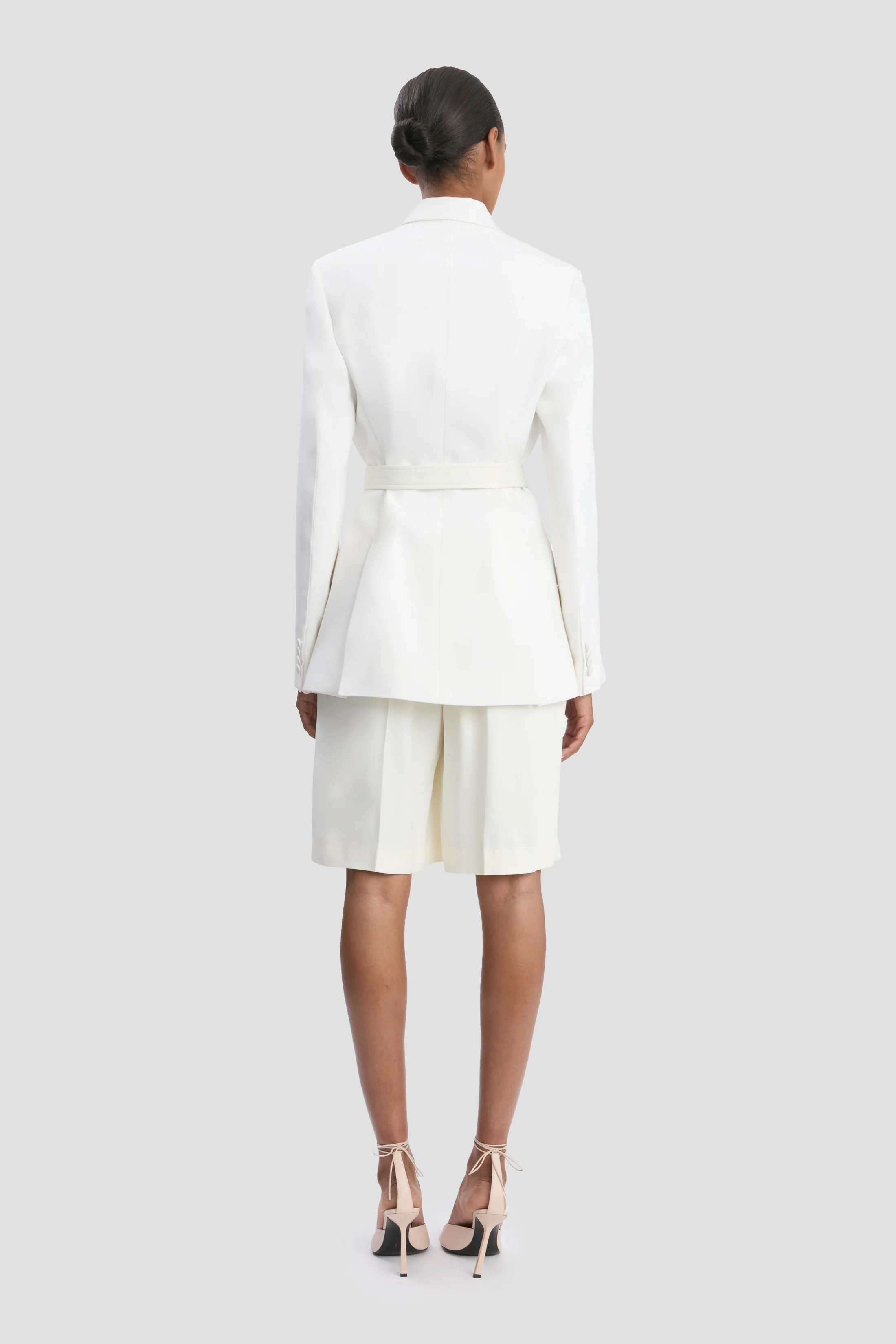Belted Tailored Jacket In Ivory - XNAUWBI