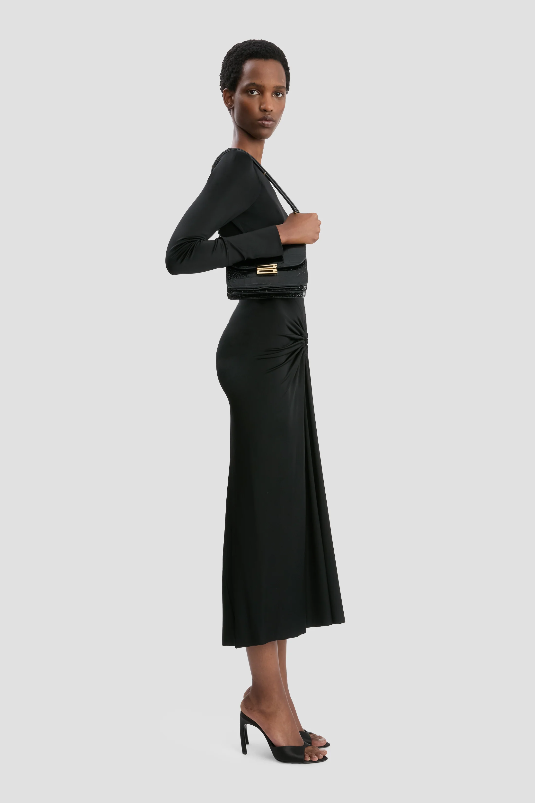 Frances Midi Dress In Black - XNAUWBI