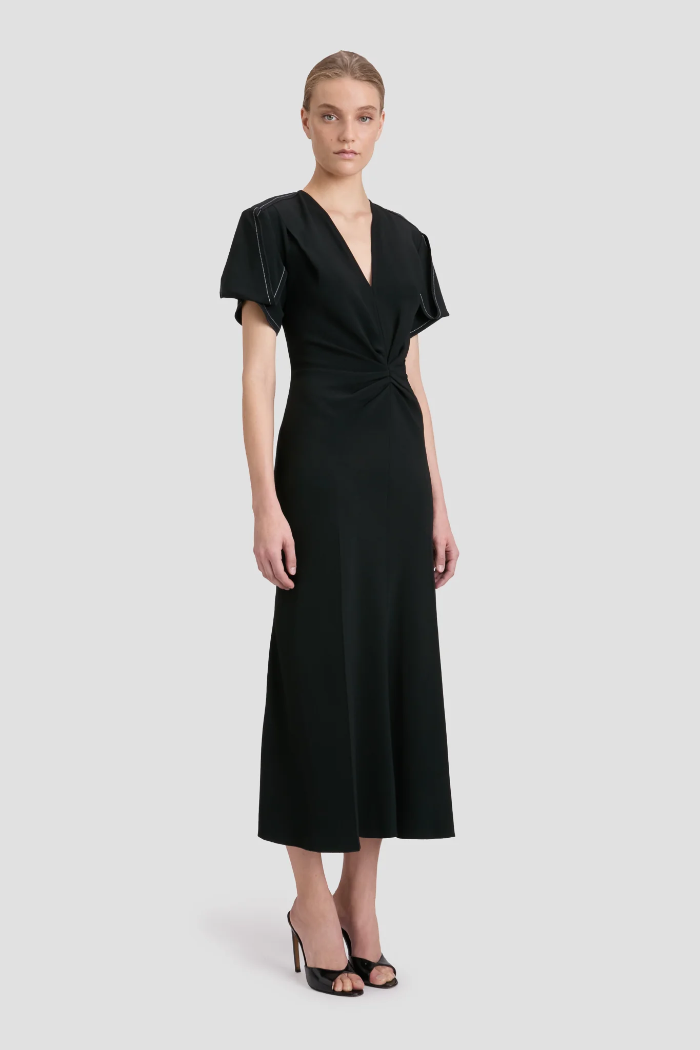 Eve Midi Dress In Black - XNAUWBI