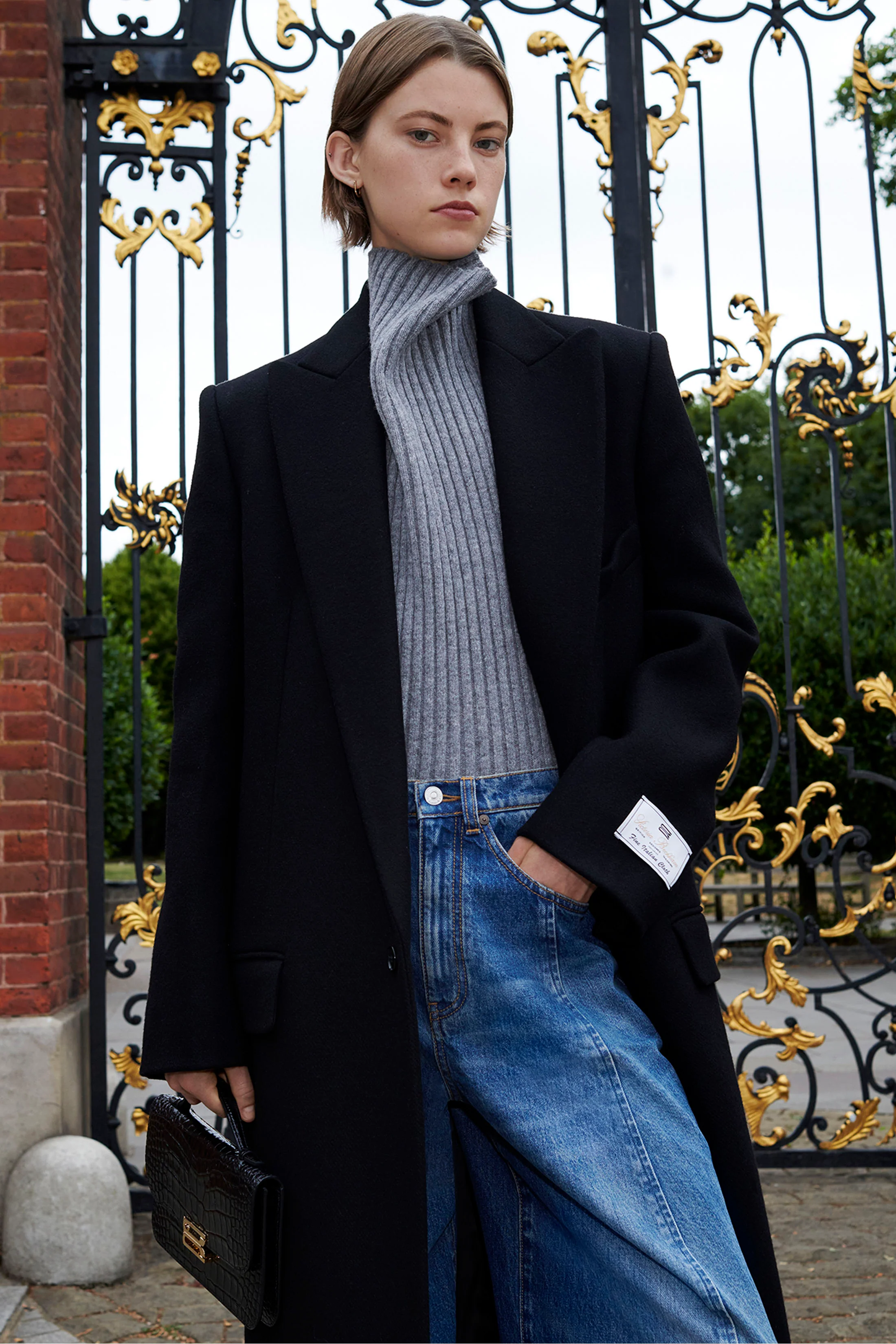 Double-Belted Coat In Black - XNAUWBI