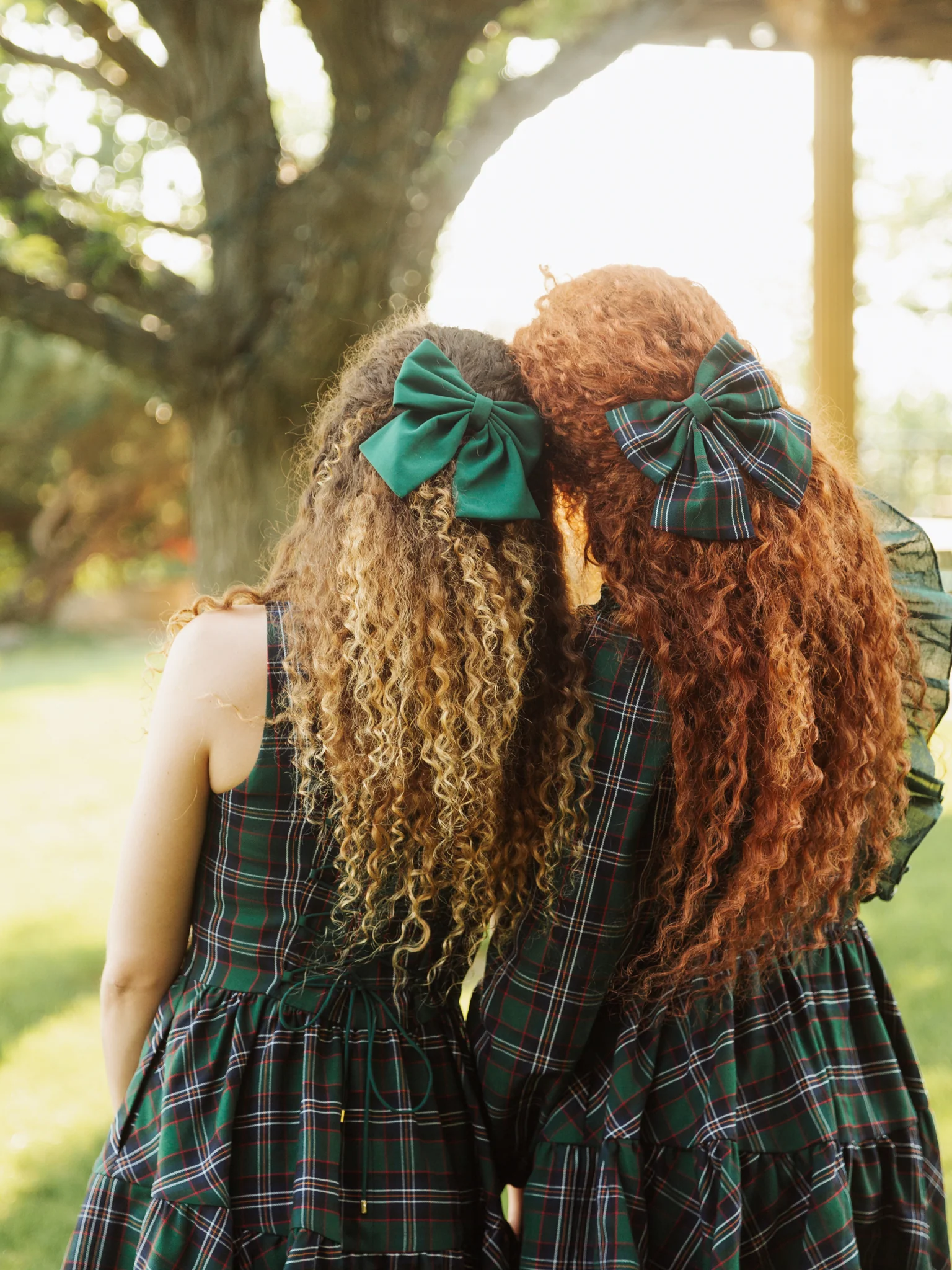 Hair Bow in Homeland Plaid - XNAUWBI