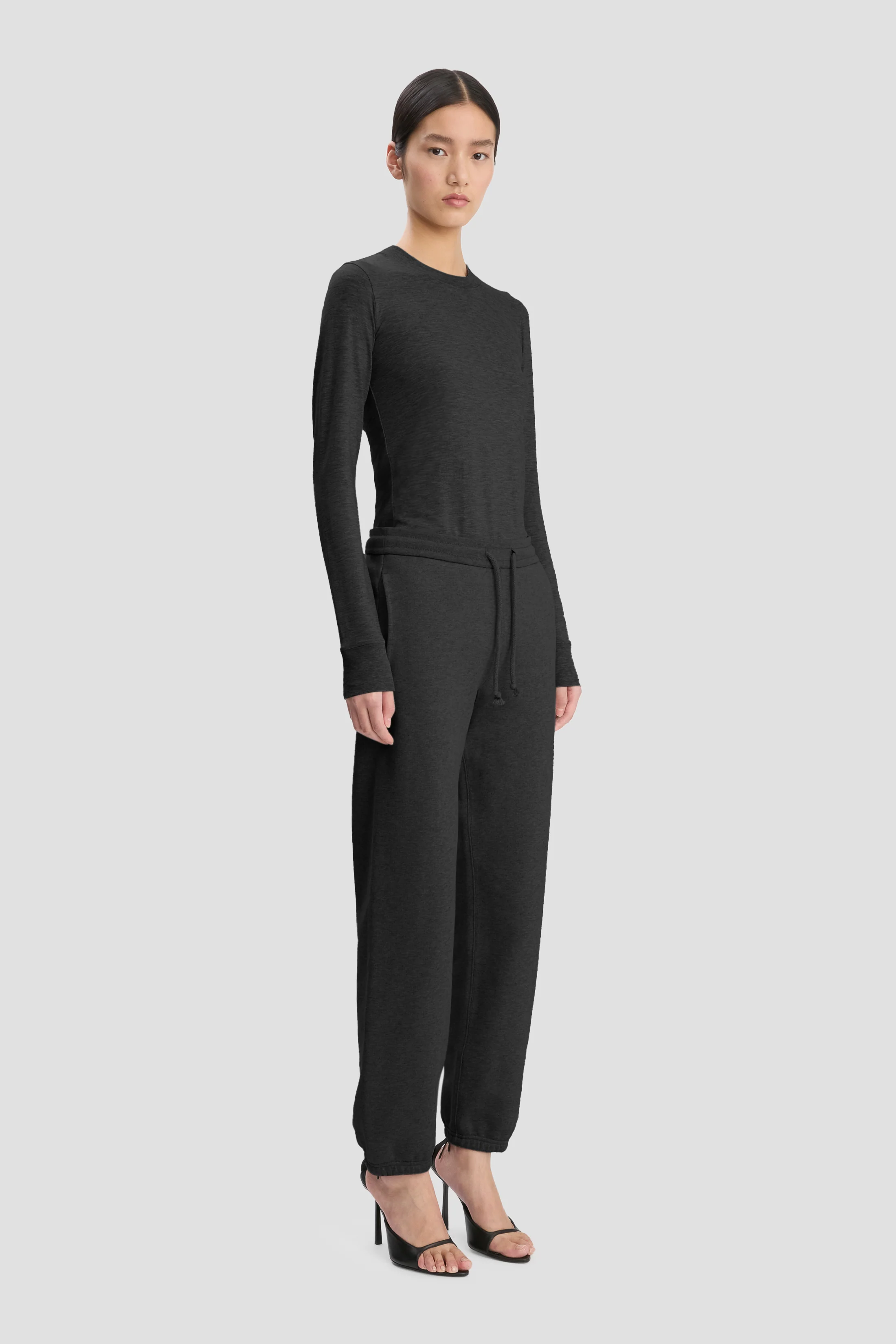 Long Sleeve Tee In Black - XNAUWBI