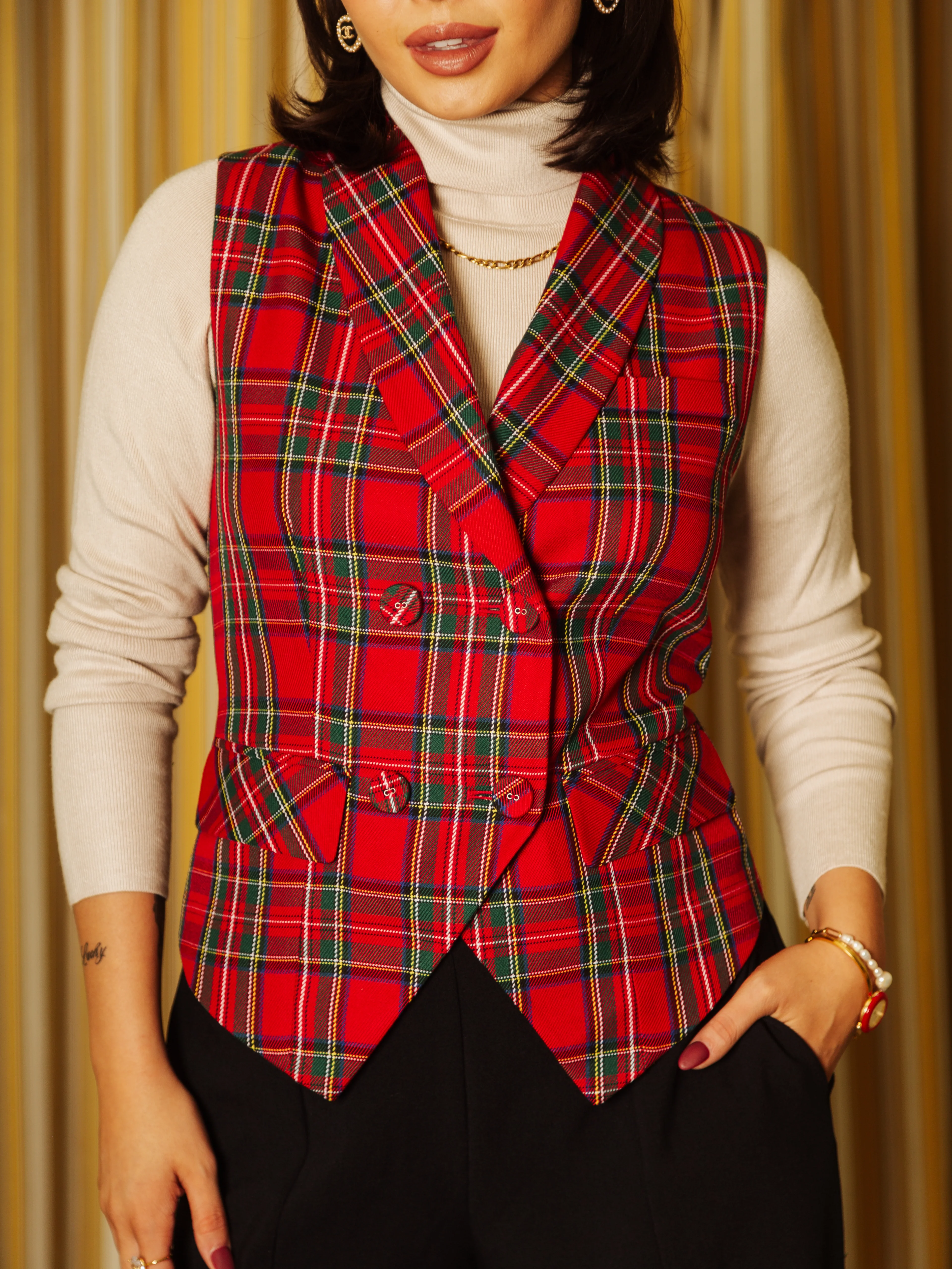 Vest in Red Plaid - XNAUWBI