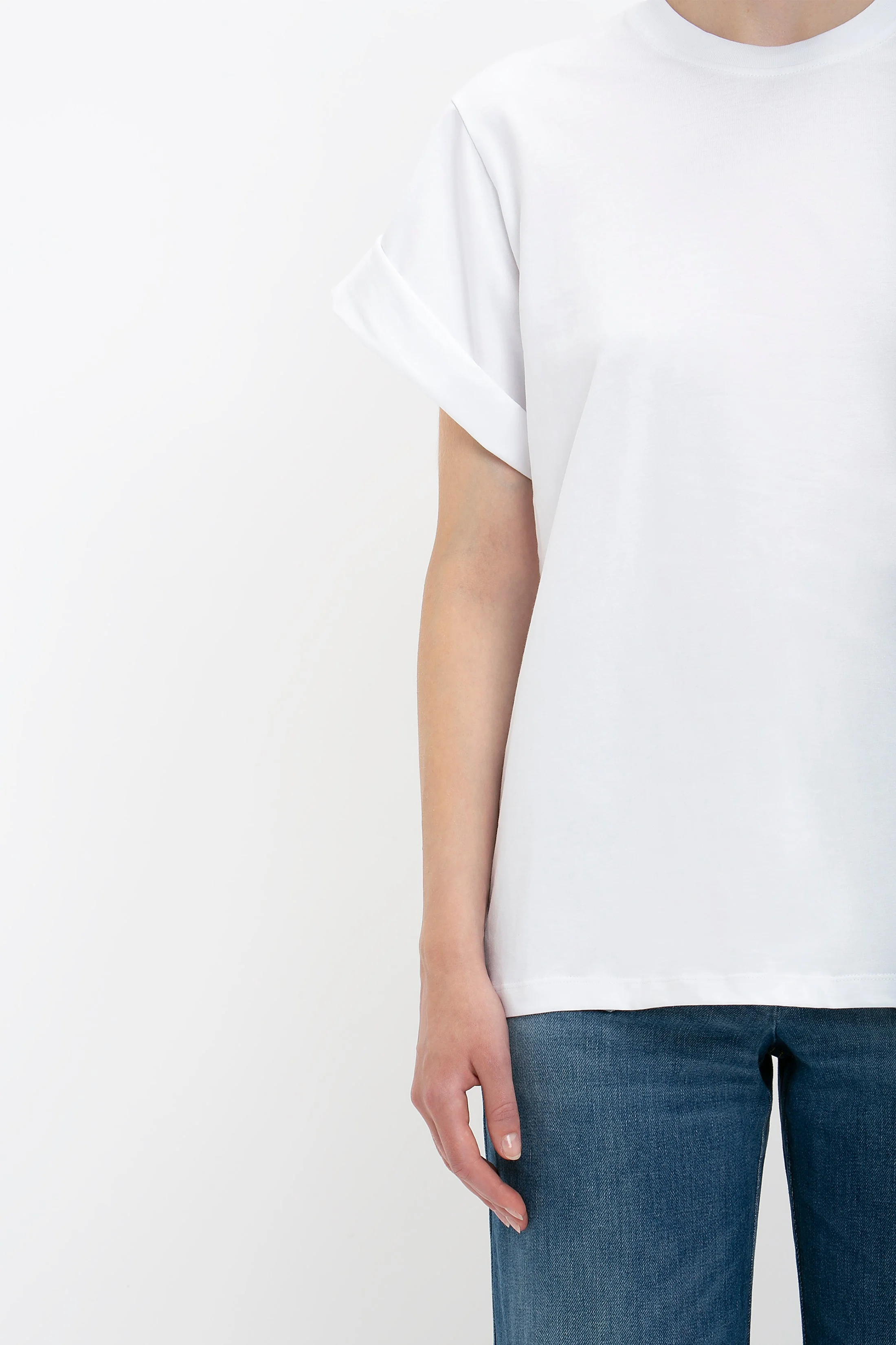 Tilly T-Shirt In White - XNAUWBI