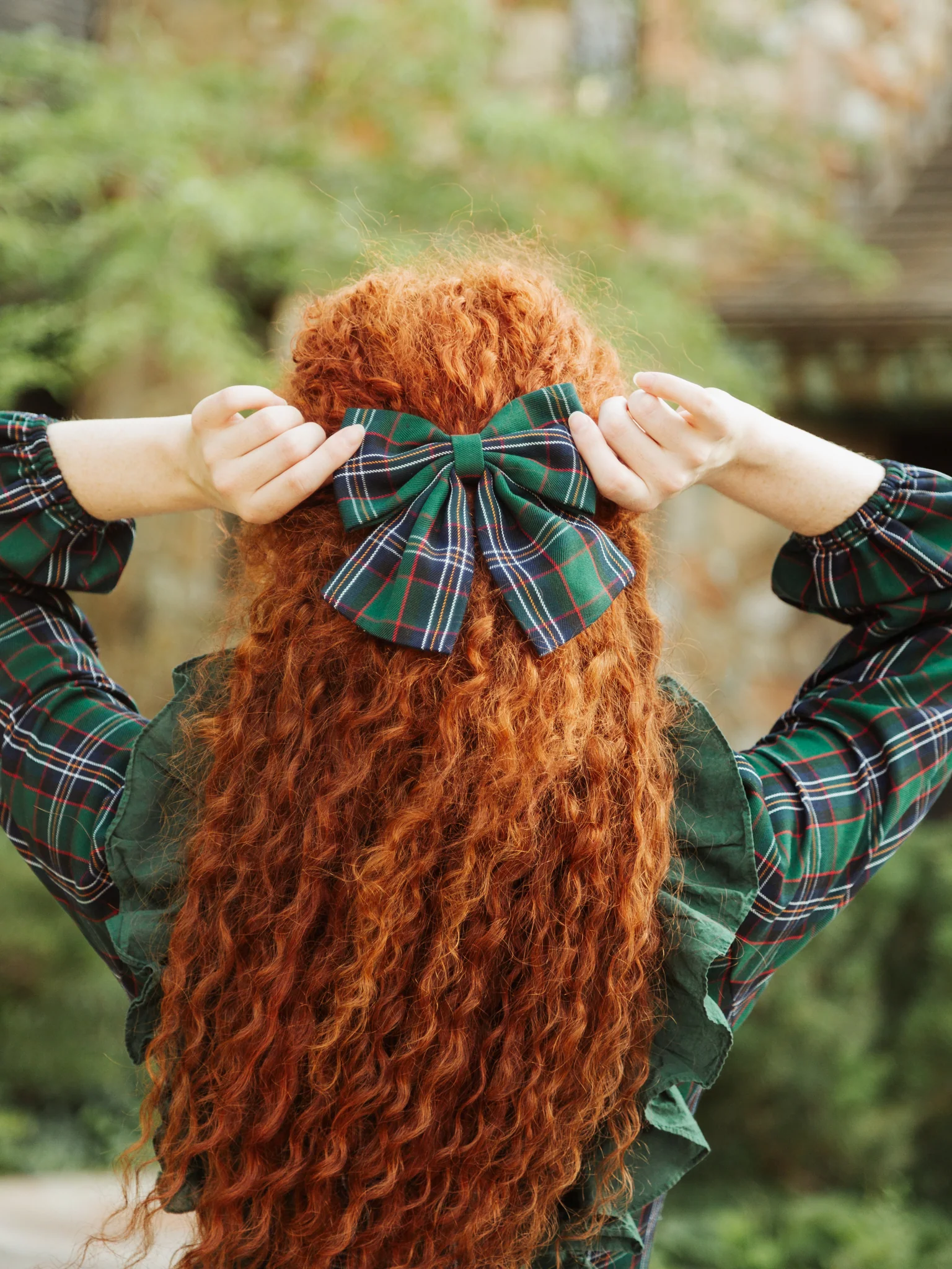 Hair Bow in Homeland Plaid - XNAUWBI