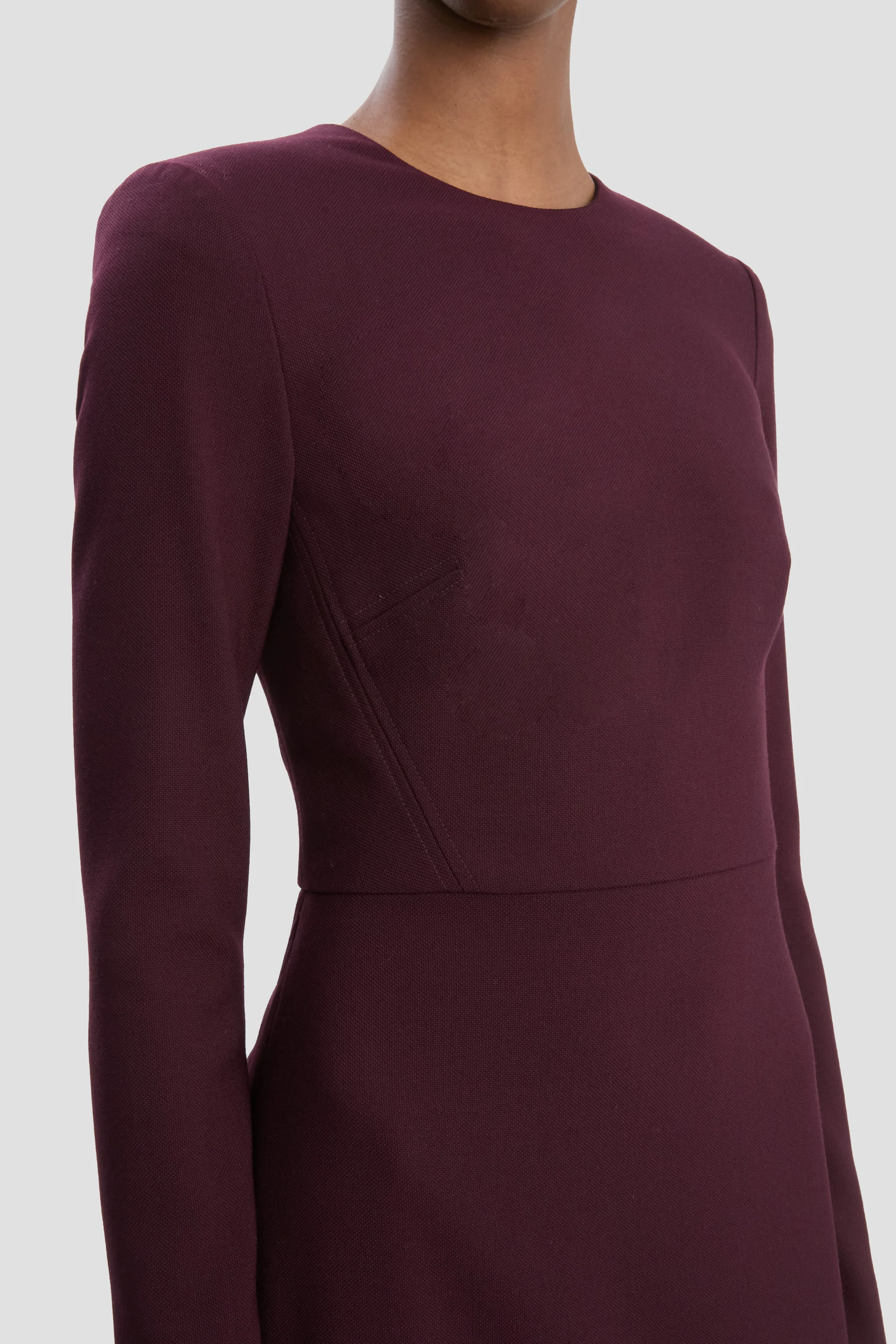 T-Shirt Fitted Dress In Deep Mahogany - XNAUWBI