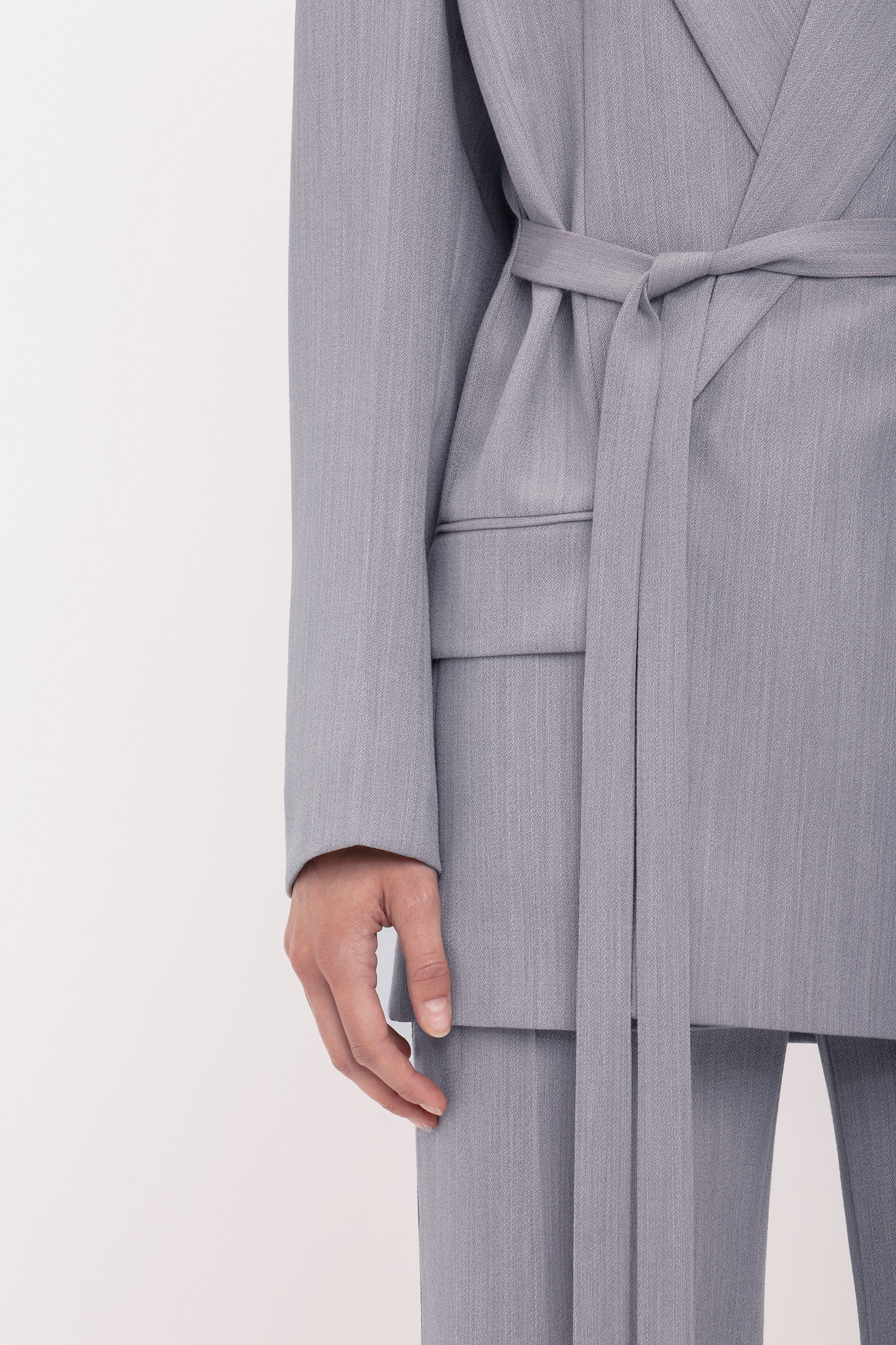 Tailored Belted Jacket In Quartz - XNAUWBI