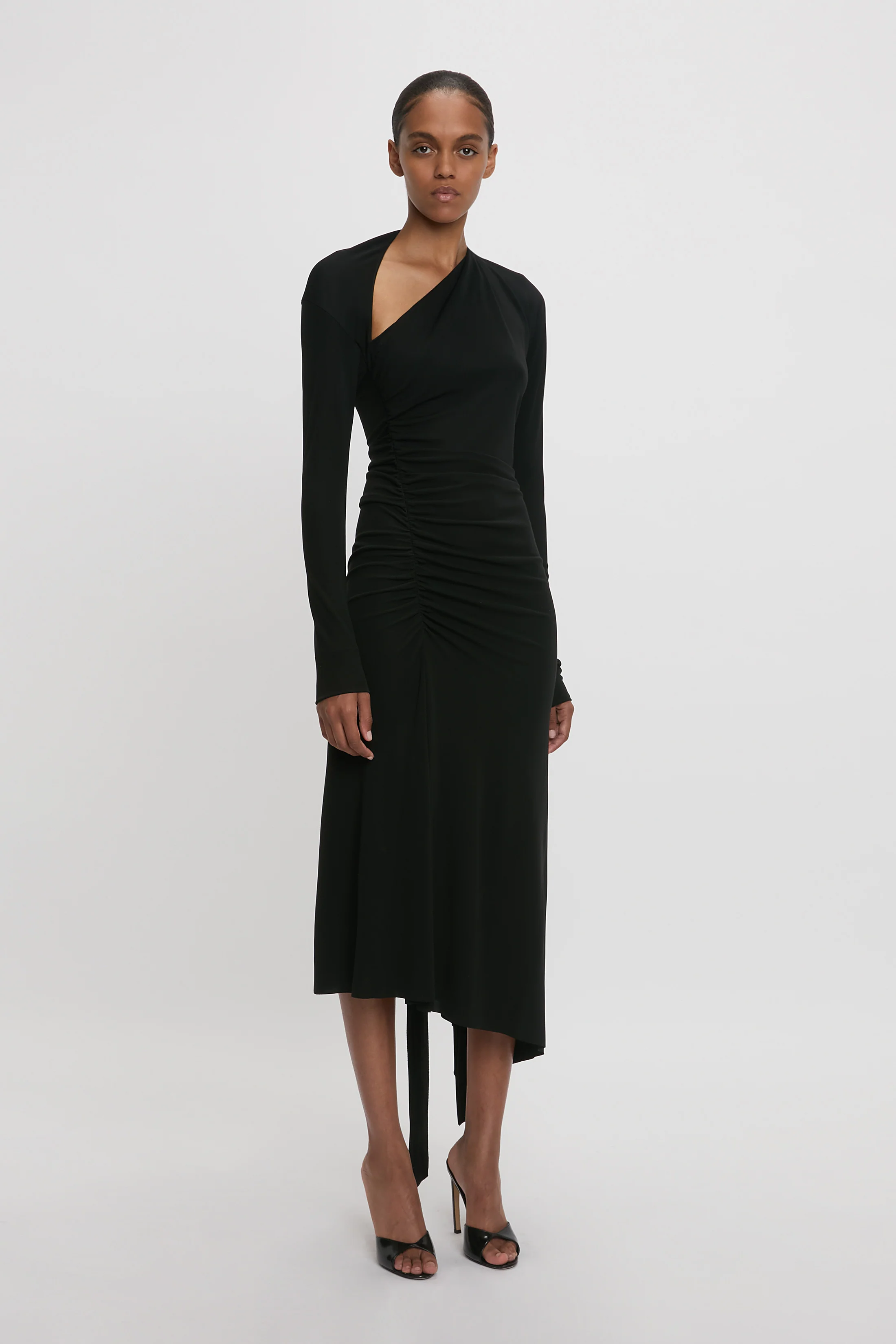 Slash-Neck Ruched Midi Dress In Black - XNAUWBI