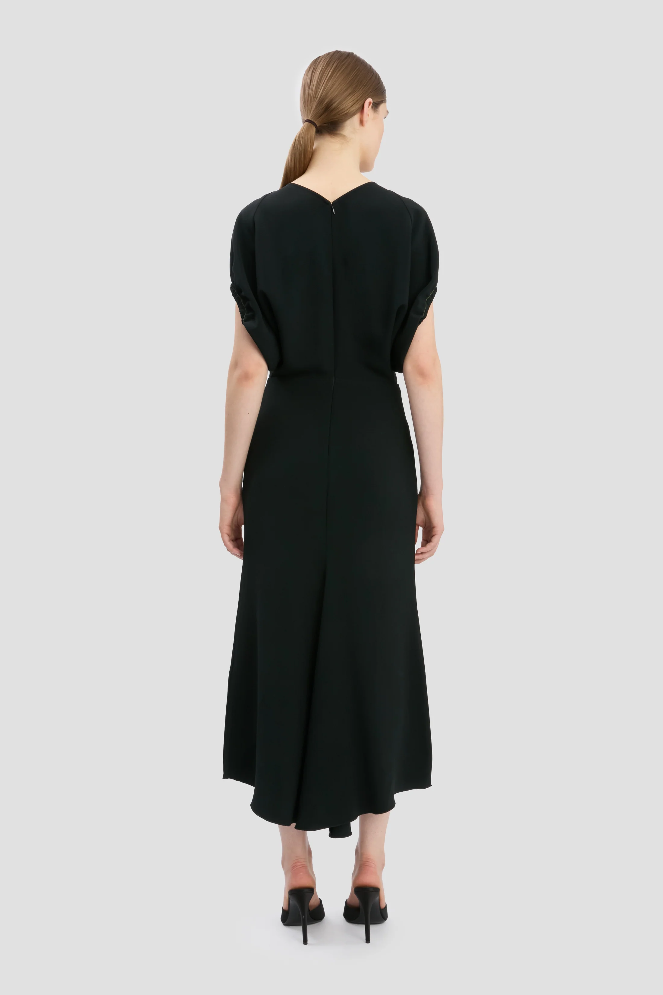 Edith Midi Dress In Black - XNAUWBI