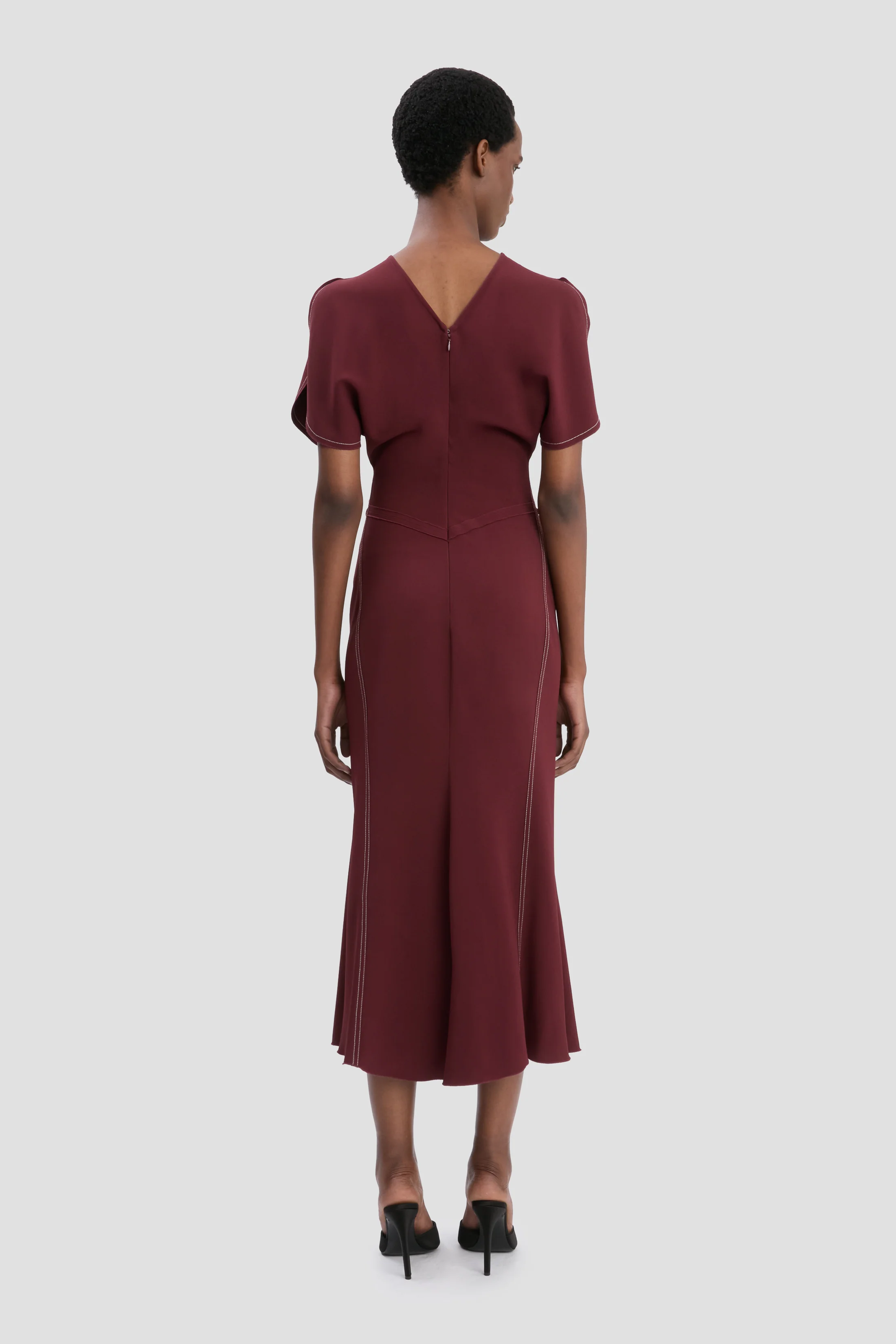 Bela Midi Dress In Cinnabar Red - XNAUWBI