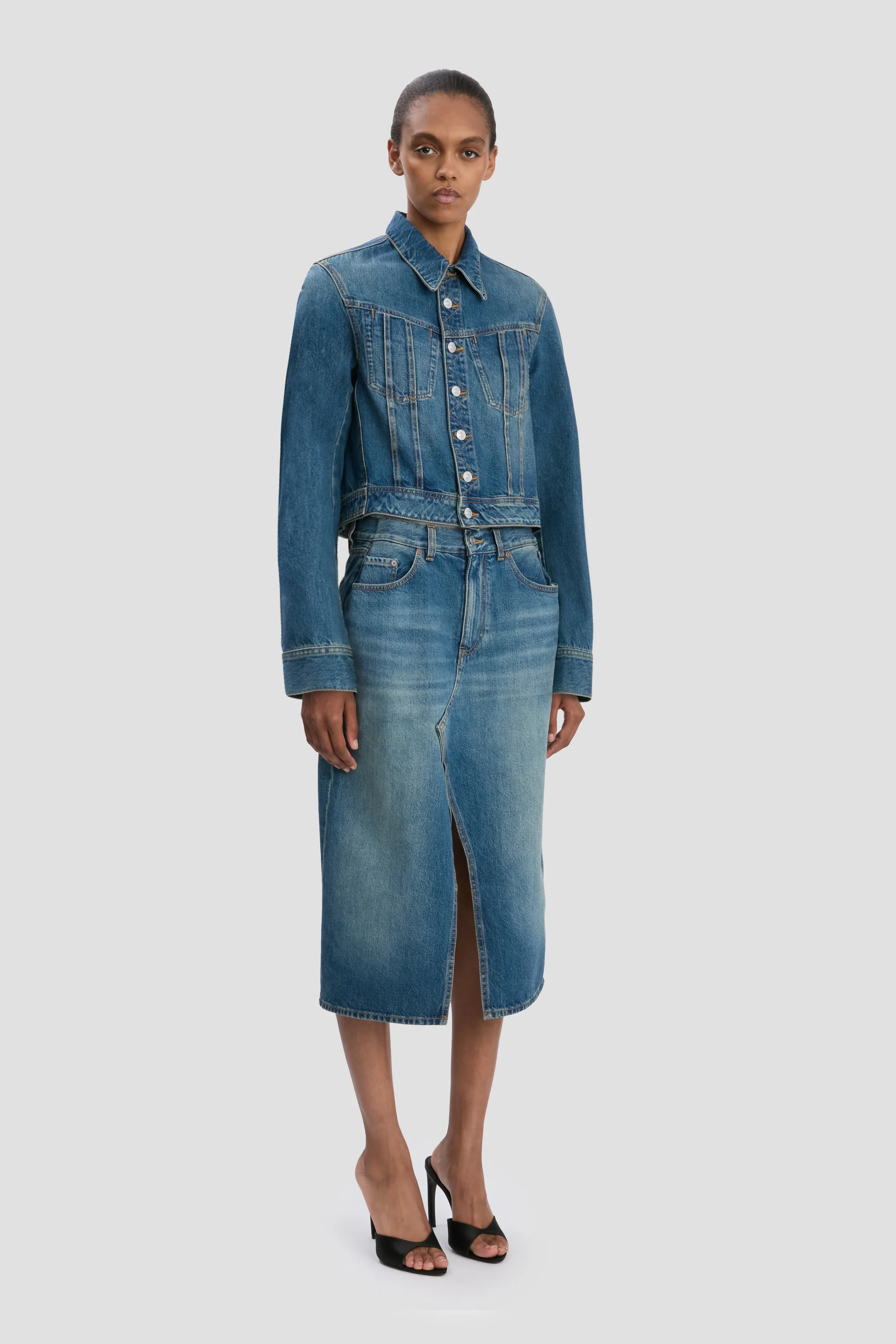 Denim Jacket In Mid Blue Wash - XNAUWBI
