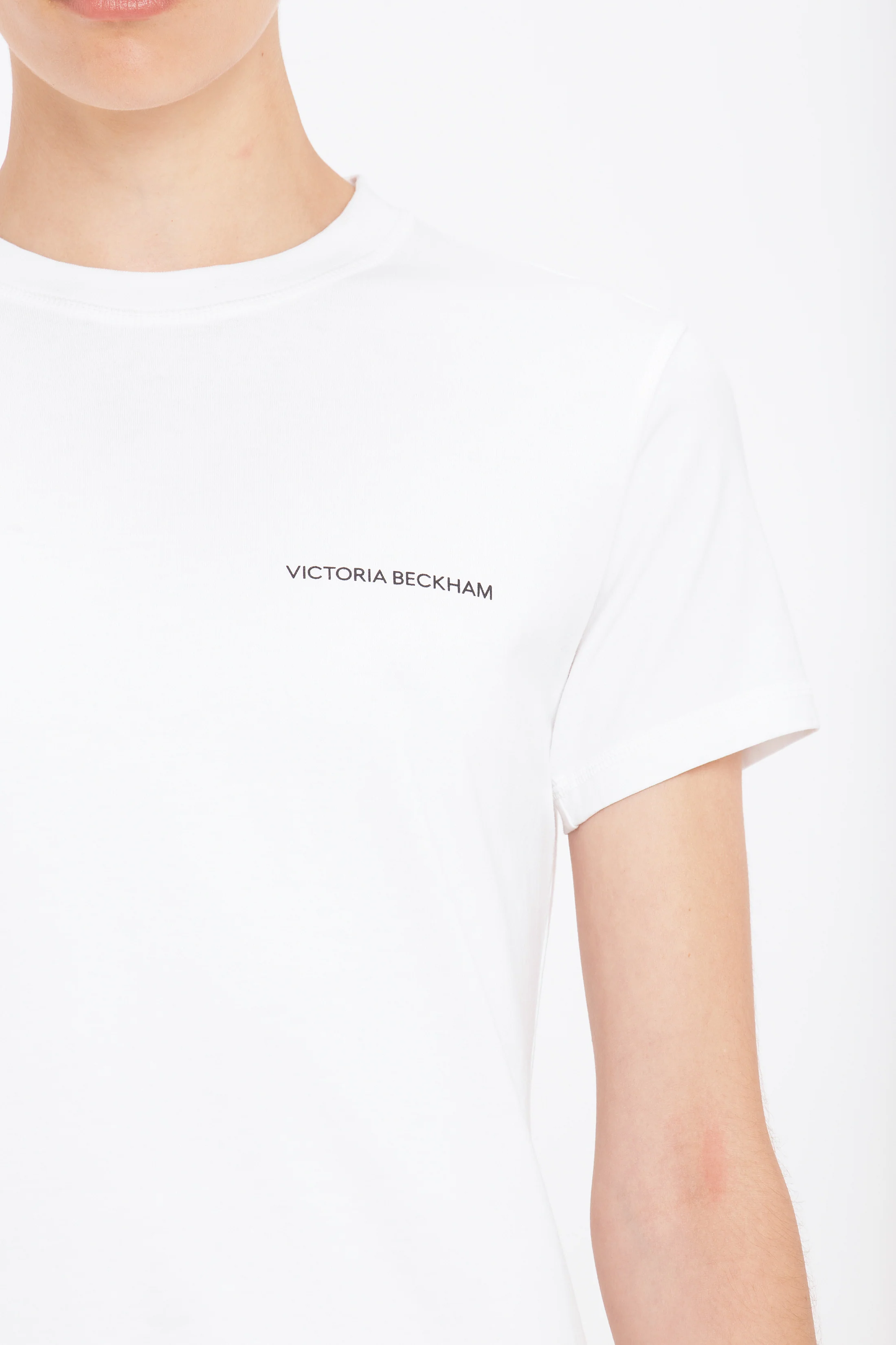 Fitted Shrunken Logo T-Shirt In White - XNAUWBI