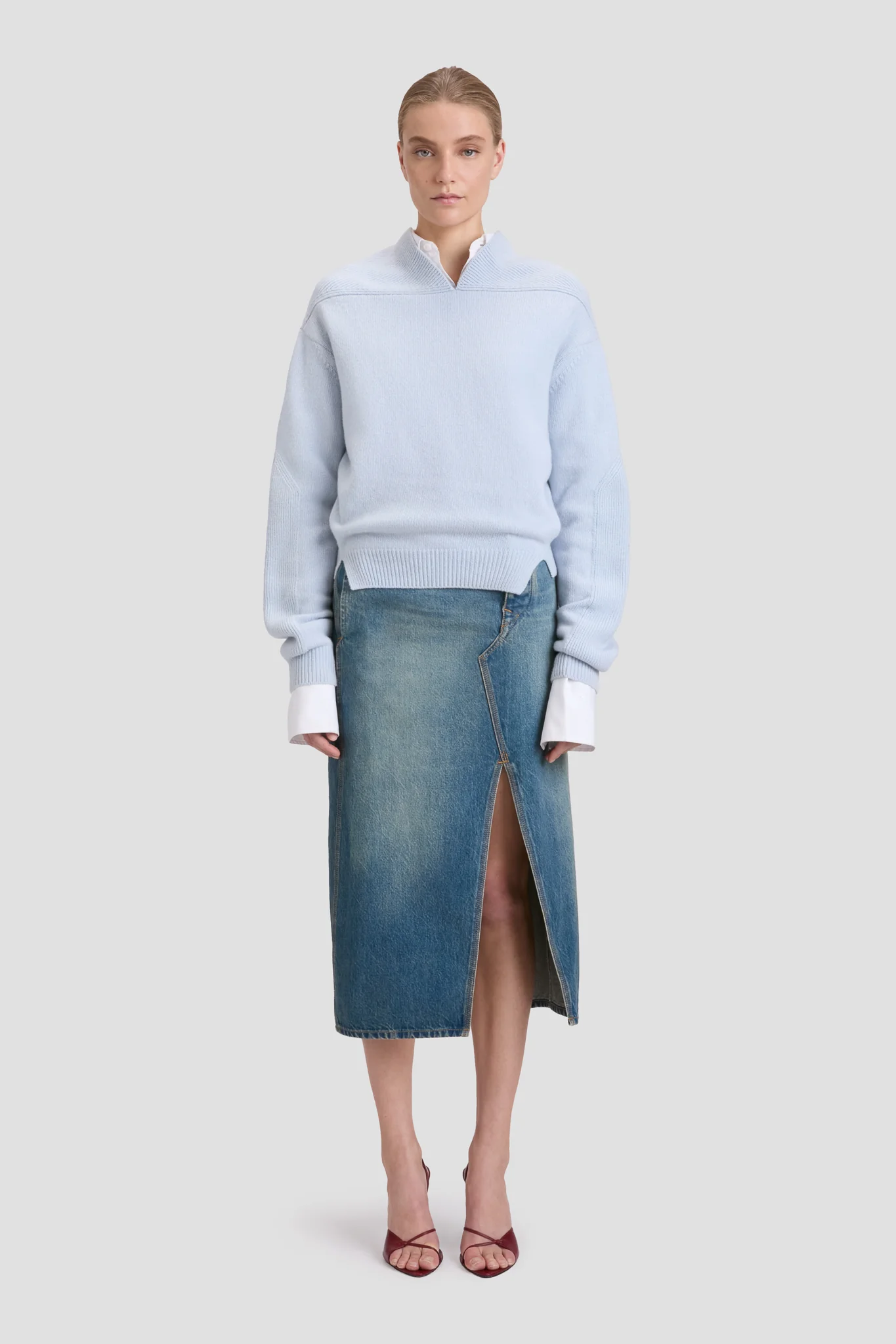 V-Neck Jumper In Delphinium Blue - XNAUWBI