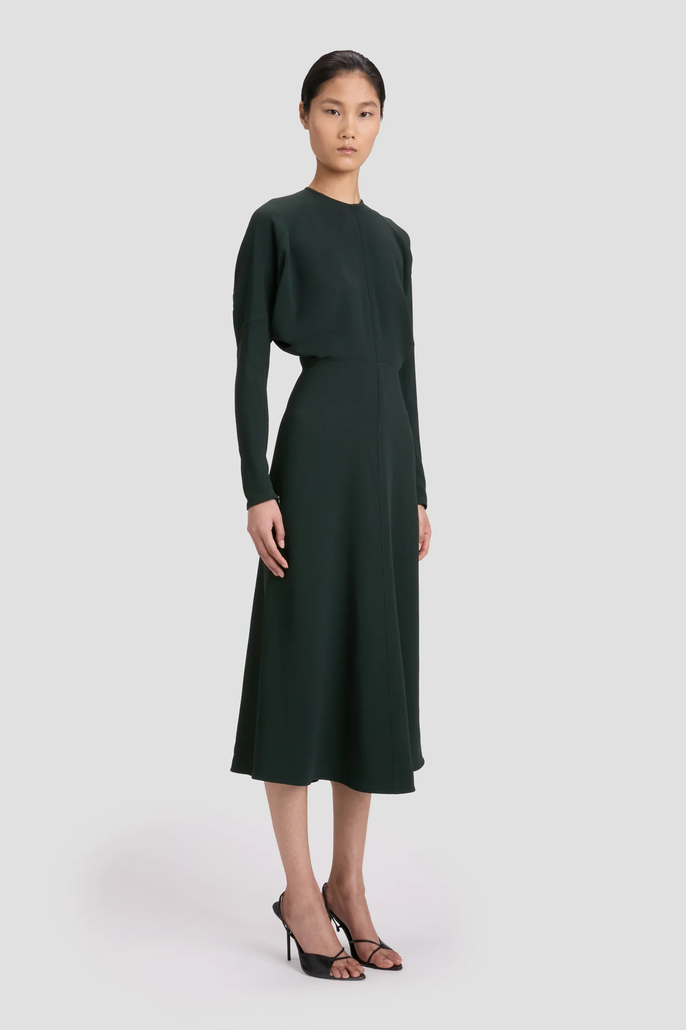 Dolman Midi Dress In Dark Pine - XNAUWBI