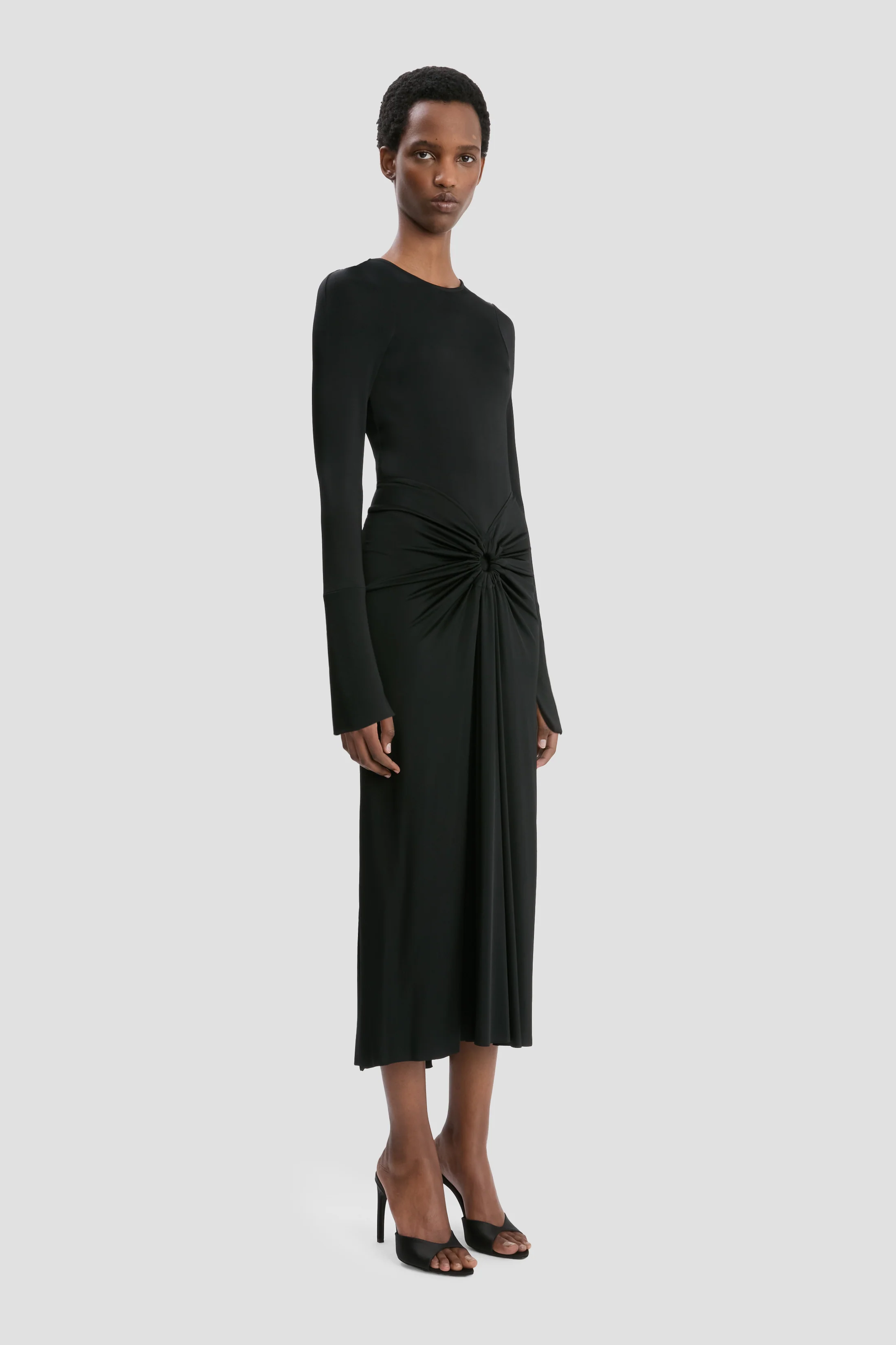 Frances Midi Dress In Black - XNAUWBI
