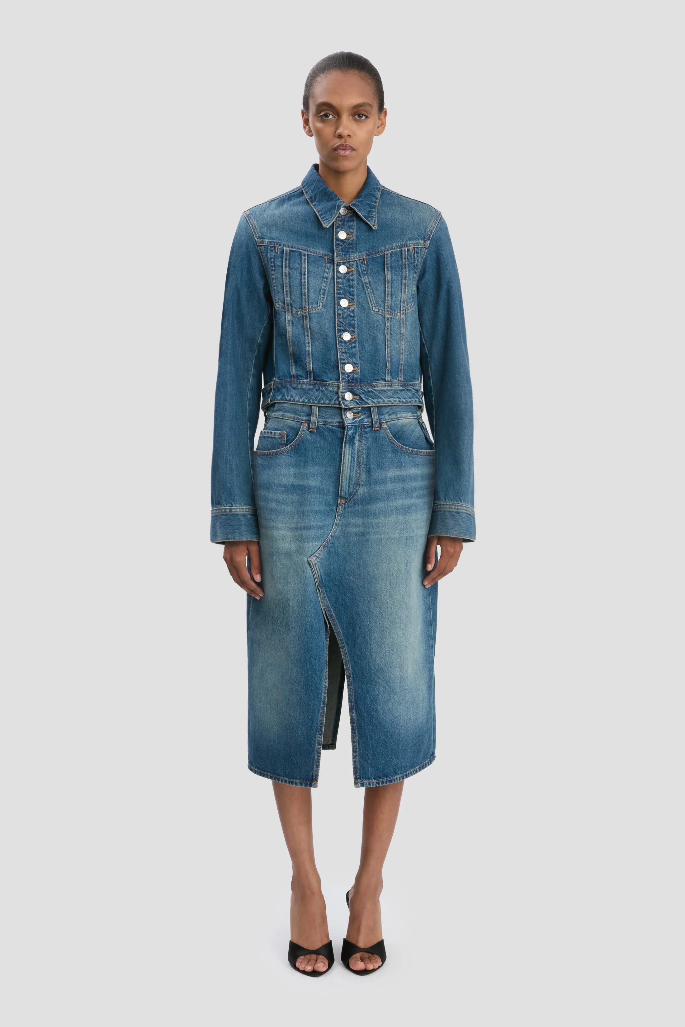 Denim Jacket In Mid Blue Wash - XNAUWBI