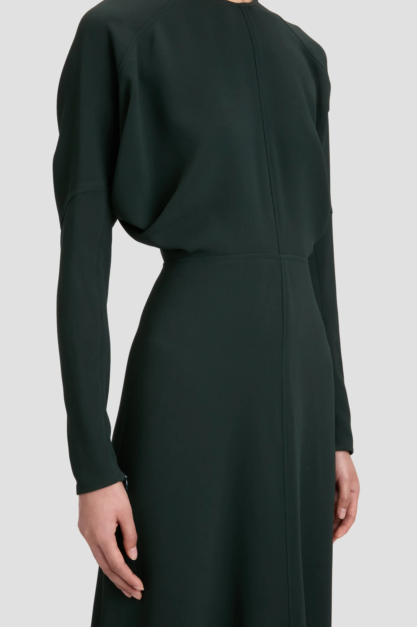 Dolman Midi Dress In Dark Pine - XNAUWBI