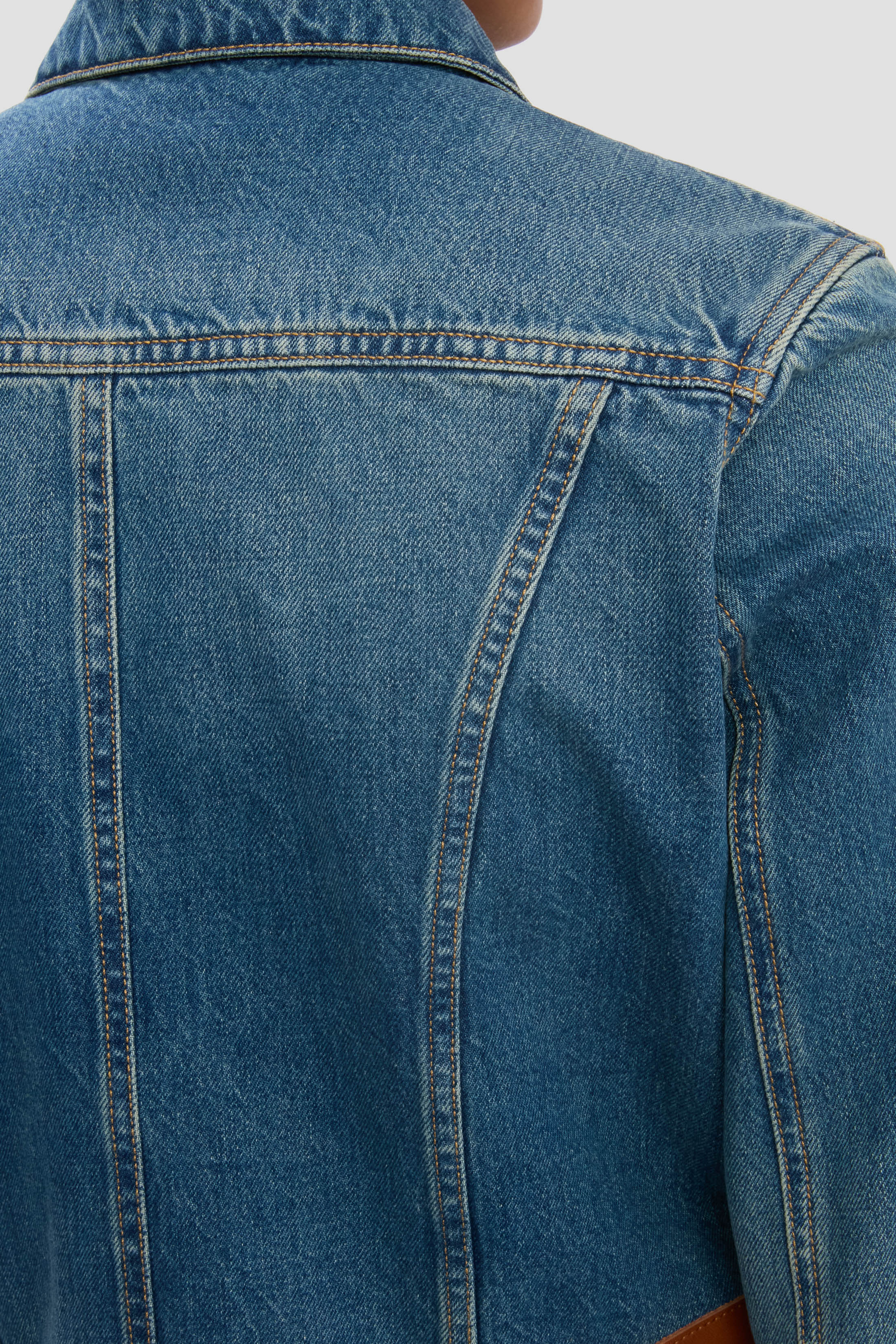 Denim Jacket In Mid Blue Wash - XNAUWBI
