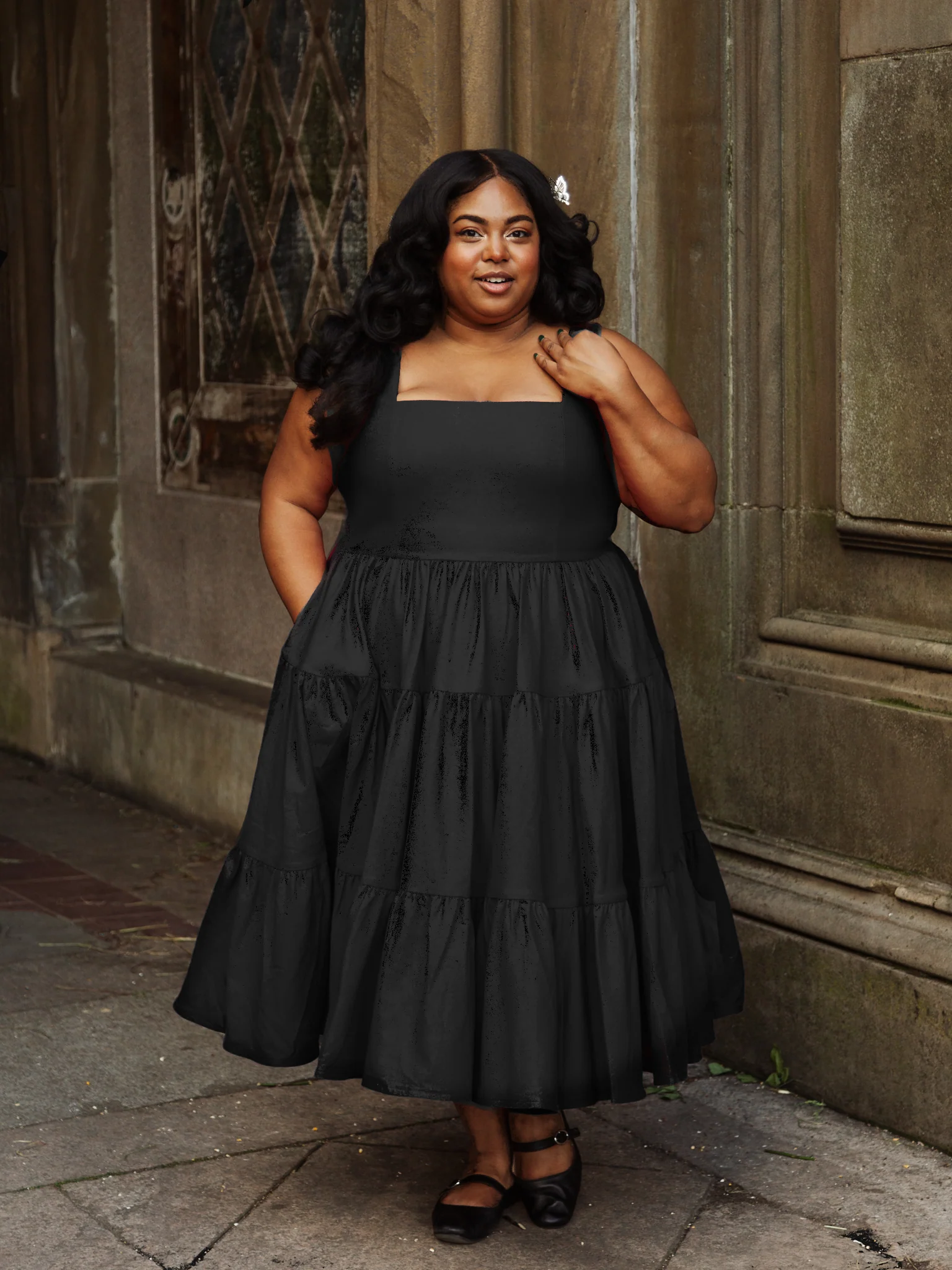 Madonna Midi Dress in Odile Black - XNAUWBI