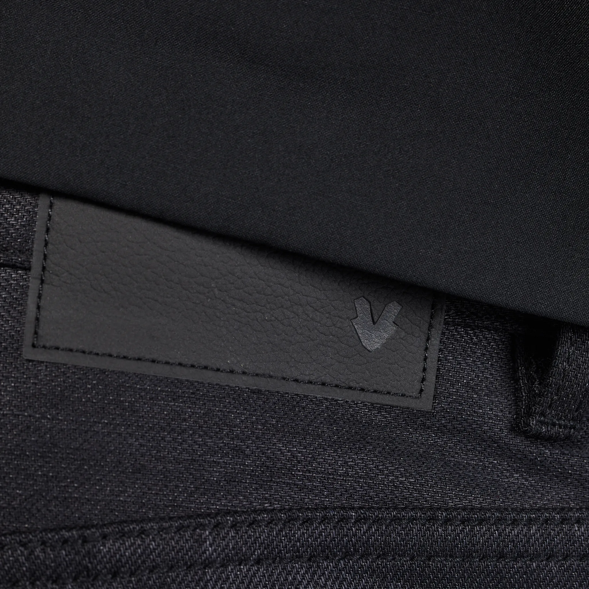 Indestructible Jeans. Black edition - XNAUWBI