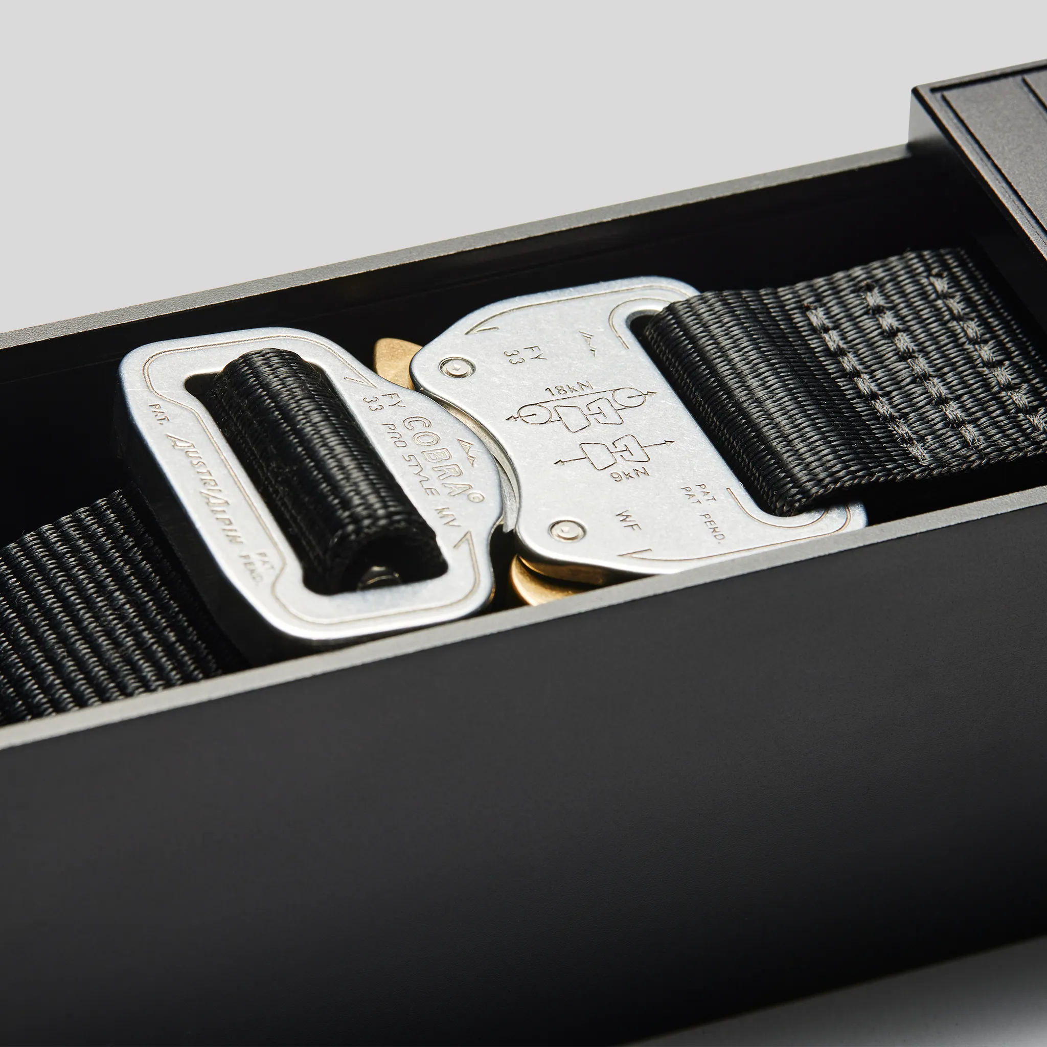 Indestructible Belt. Black edition - XNAUWBI