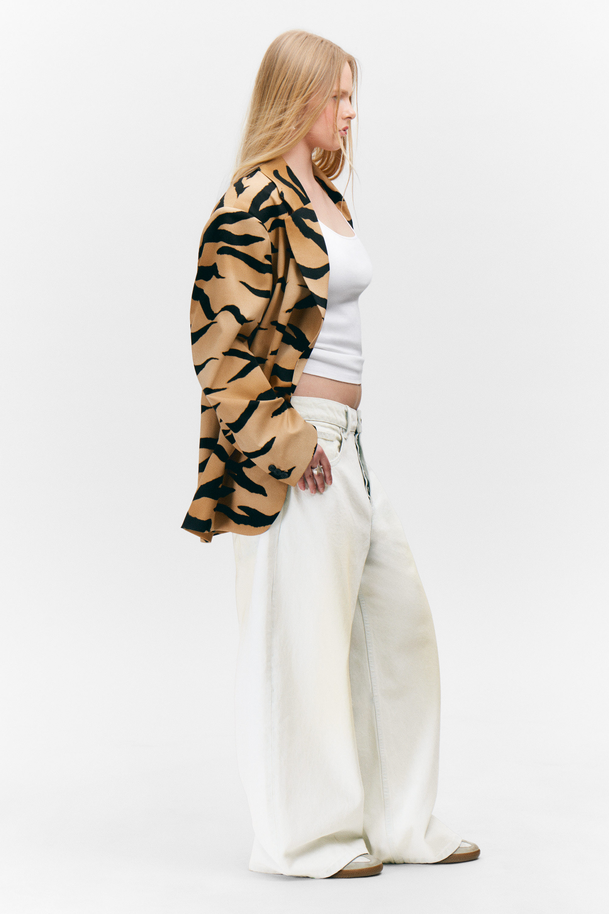 SINGLE-BREASTED OVERSIZED TIGER PRINTED BLAZER - XNAUWBI