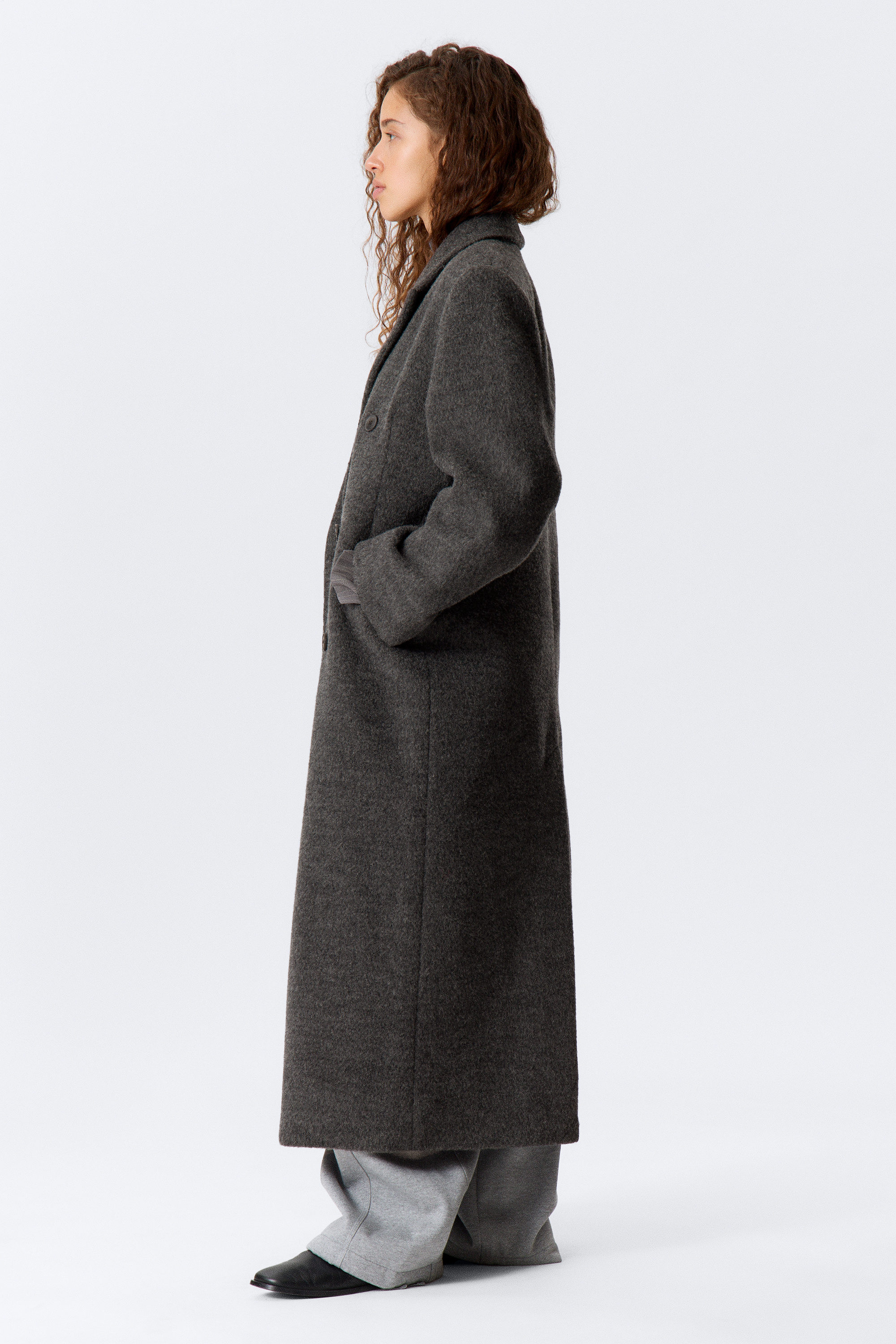 LOGAN HAIRY DOUBLE-BREASTED WOOL-BLEND COAT - XNAUWBI