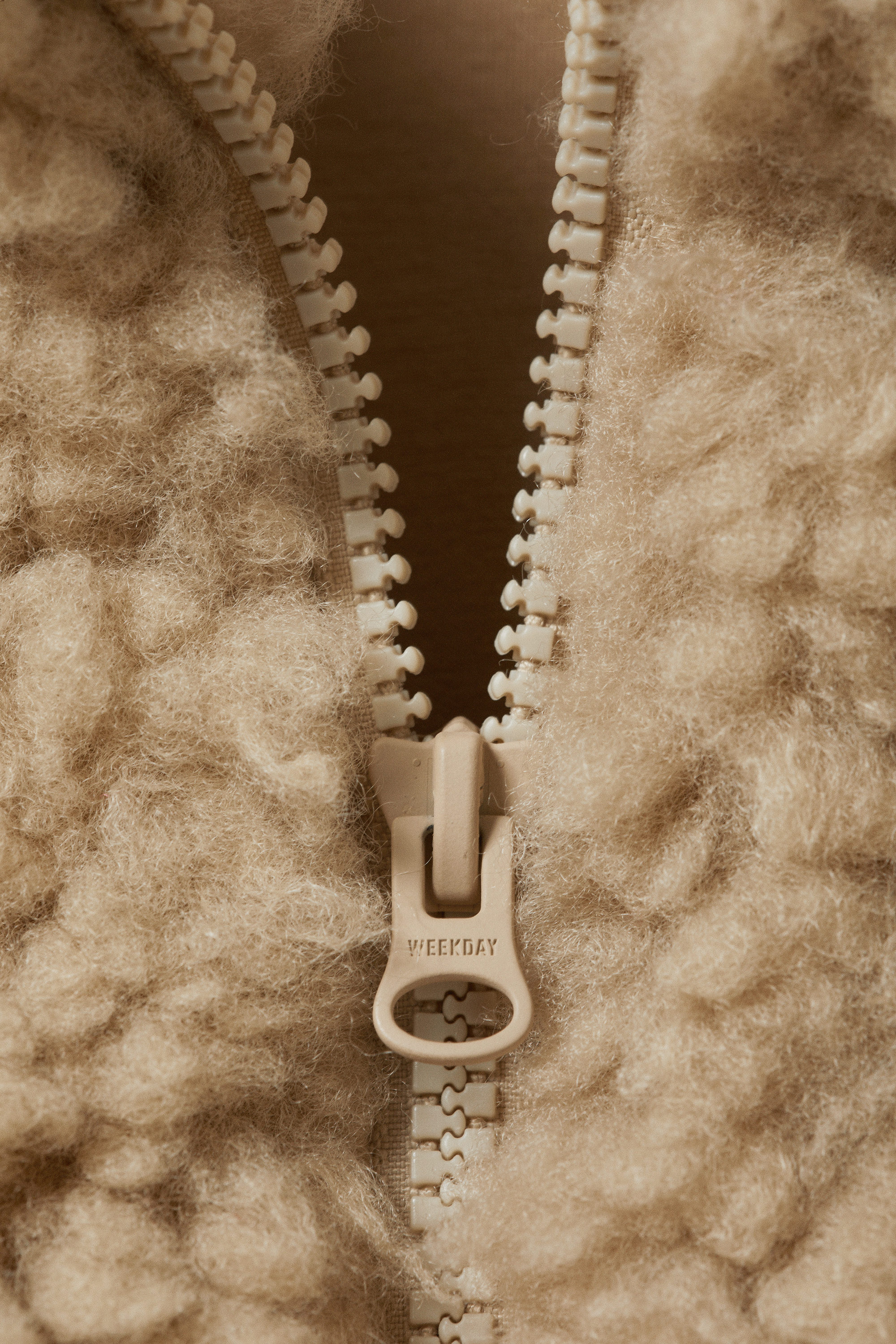 OVERSIZED FLUFFY ZIP JACKET - XNAUWBI