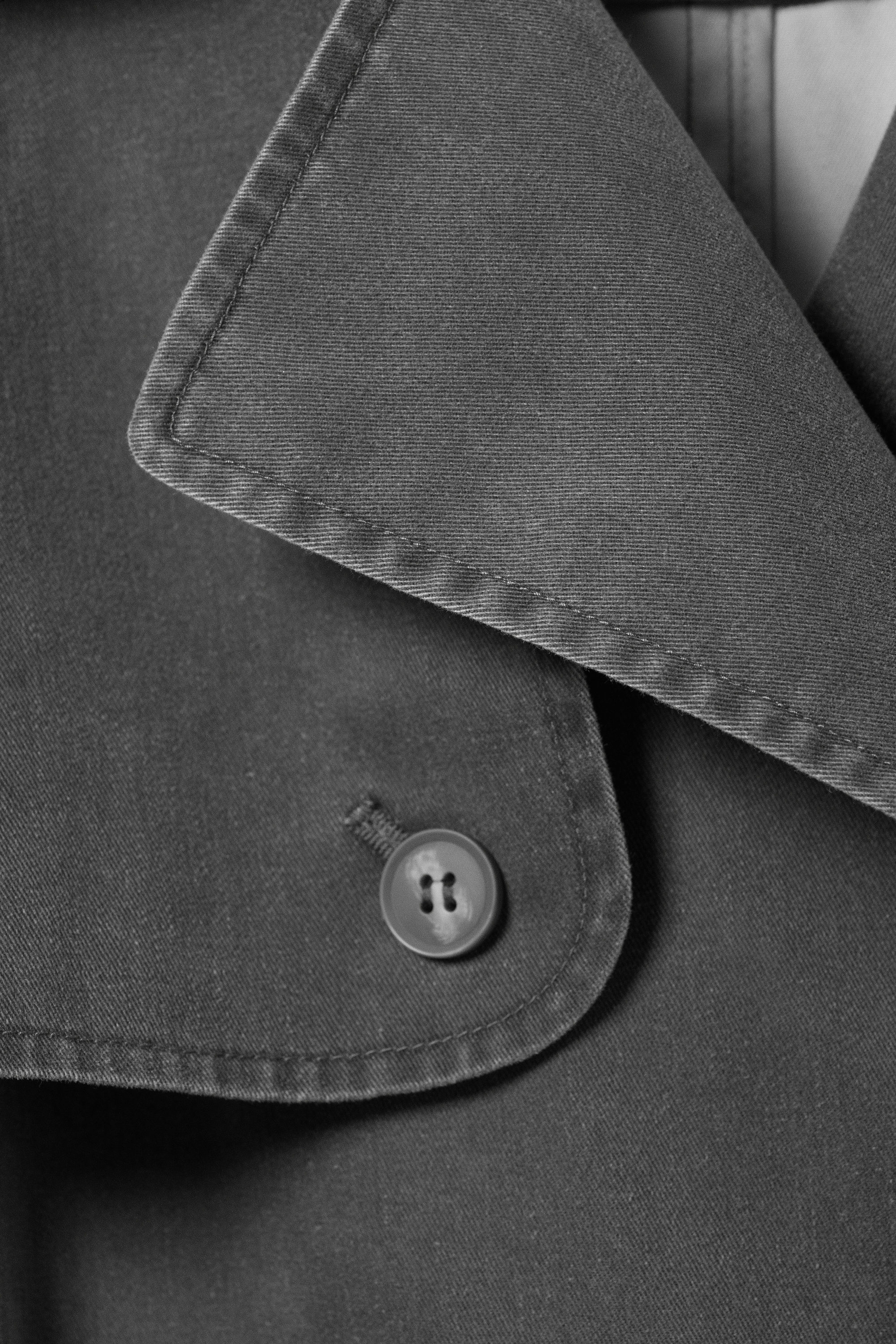 SHORT DOUBLE-BREASTED WASHED TRENCH COAT - XNAUWBI