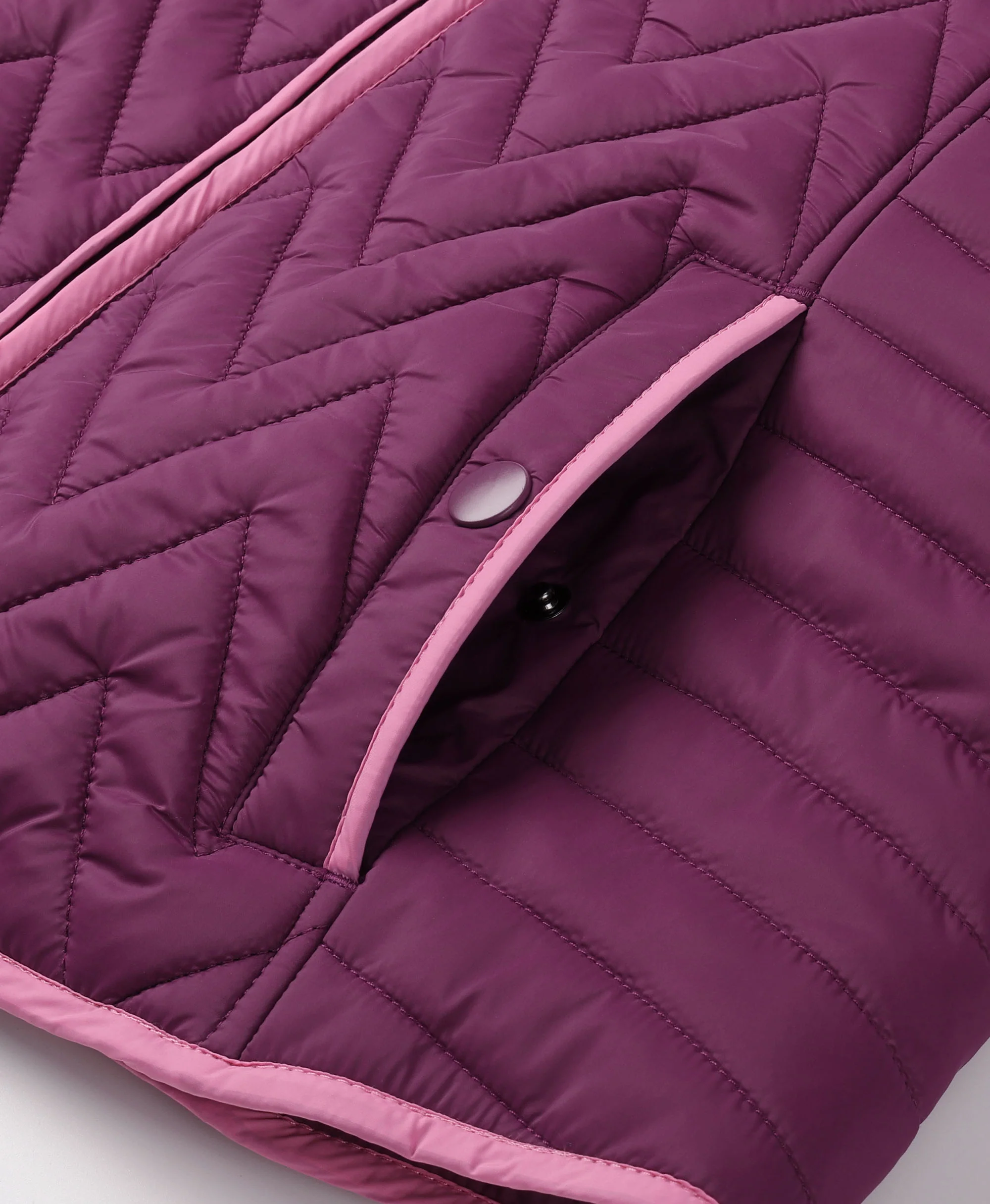 Women's Heated Chevron Quilted Vest - XNAUWBI