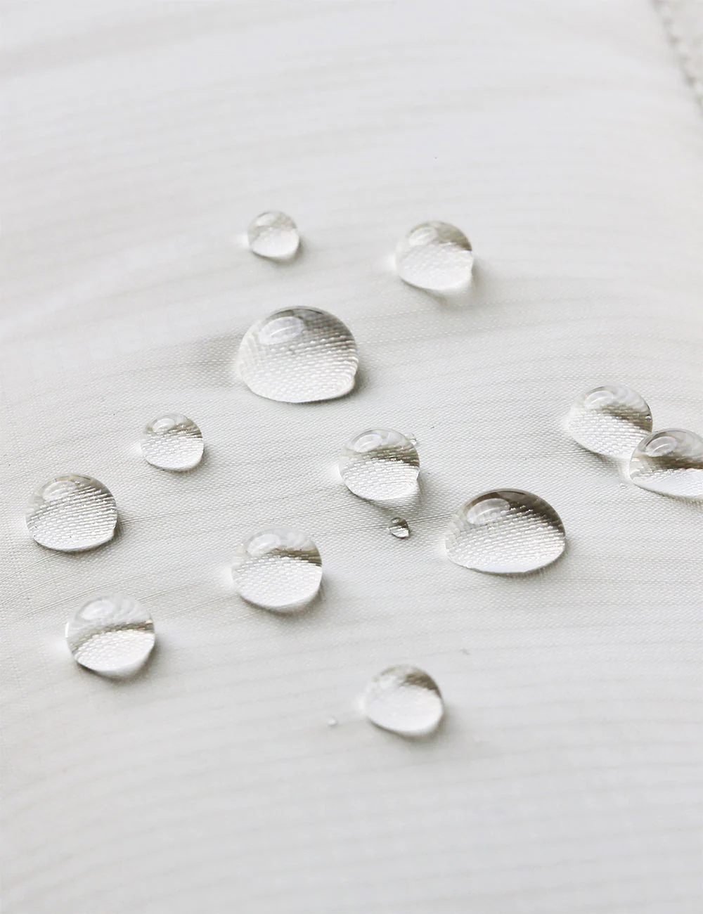 Bundle Deal - Women's Classic Heated Vest (Off-White) & Extra Mini 5K Battery - XNAUWBI