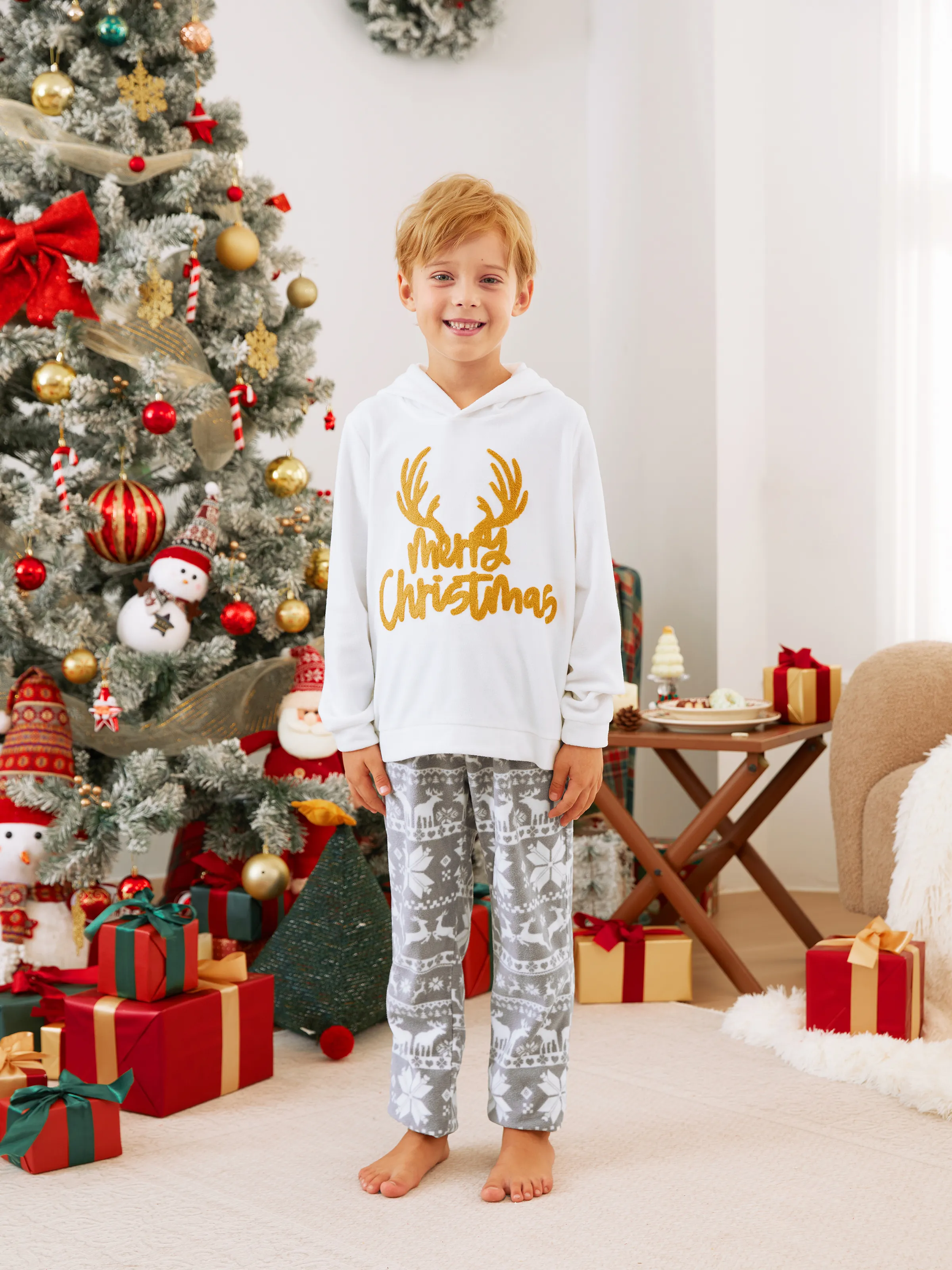 Christmas Family Matching Letters Embroidered Long-sleeve Hooded Fleece Pajamas Sets with Christmas Socks White - XNAUWBI