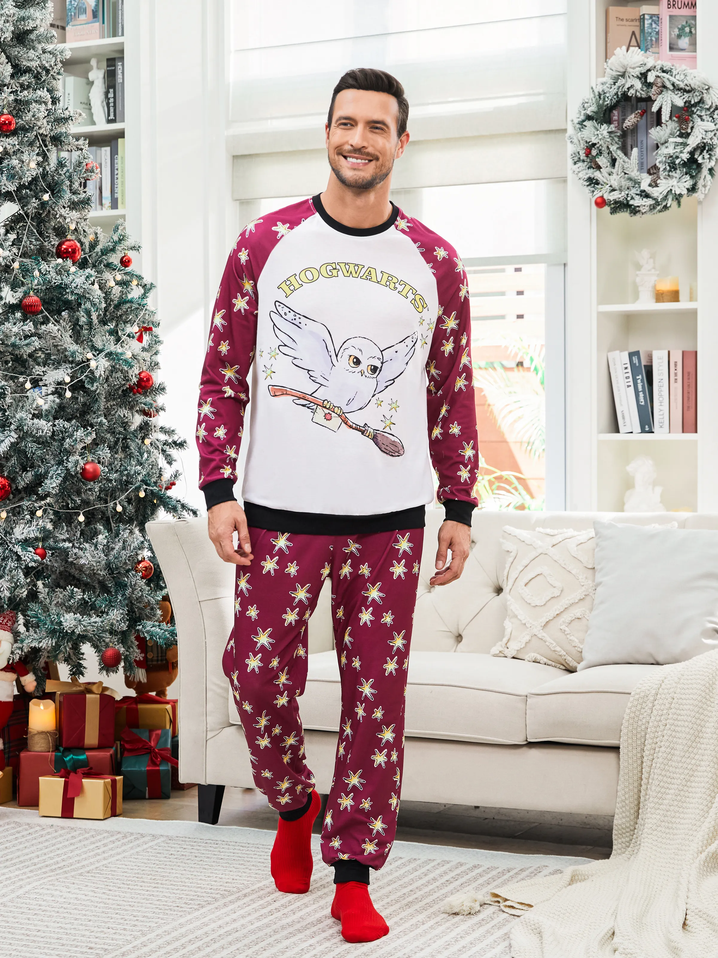 Harry Potter Christmas Family Matching Hedwig Print Pajamas Sets with Christmas Socks - XNAUWBI