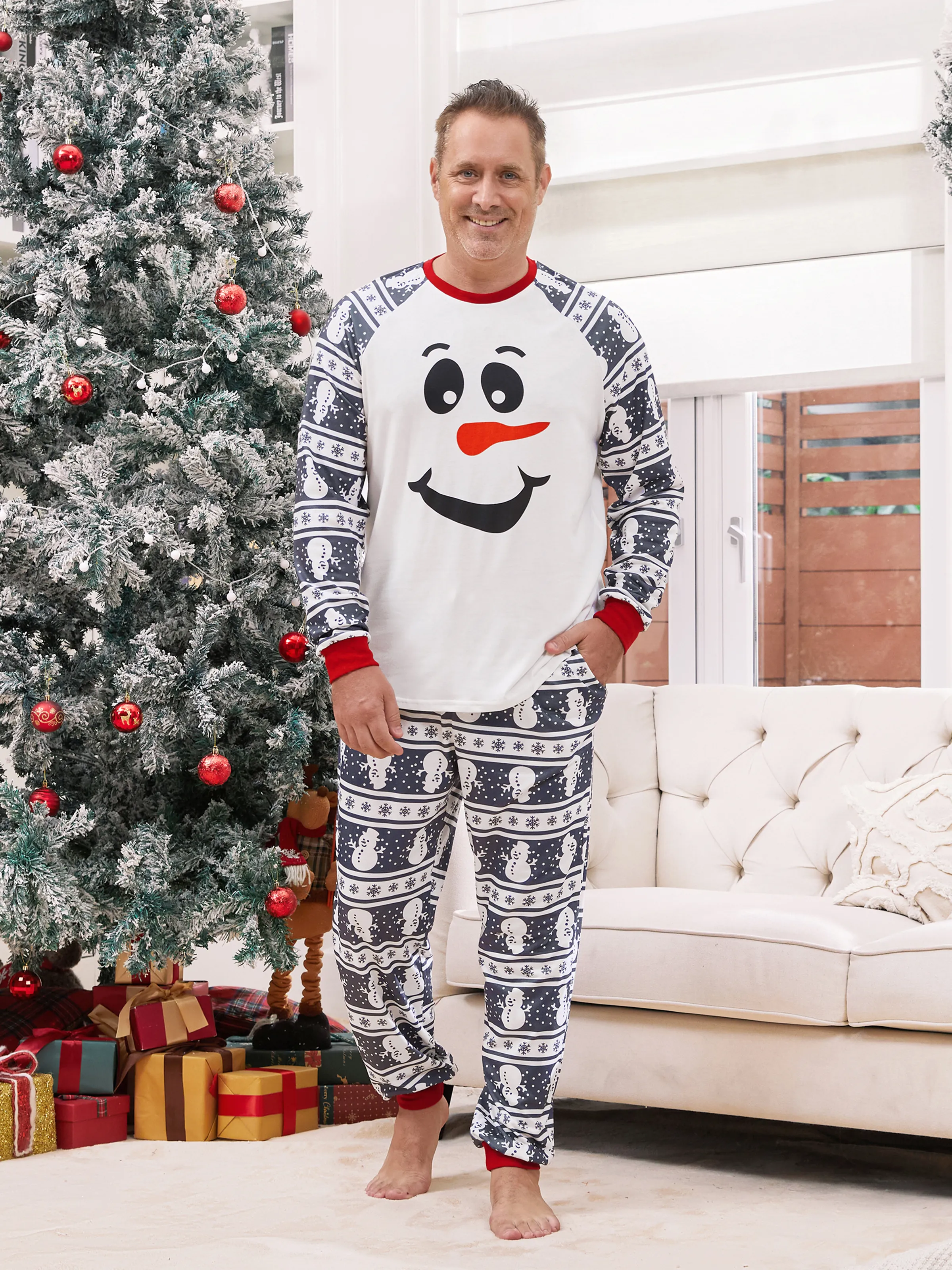Matching Christmas Pajamas Family Snowman Pattern Long Sleeves PJs Sets Christmas Socks Dark Grey - XNAUWBI